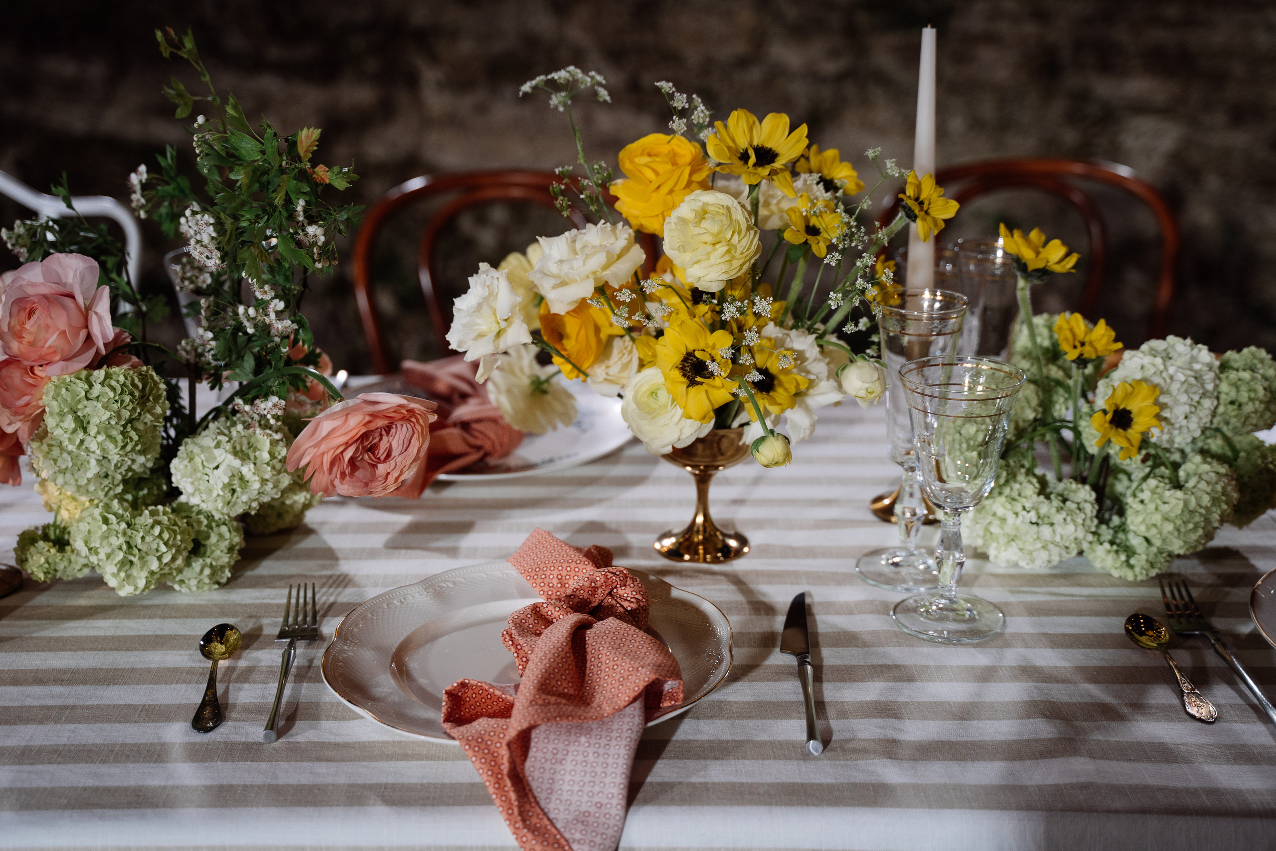 Свадьба в шато. Свадебный фотограф организатор в Санкт-Петербурге Ассоль Опарина