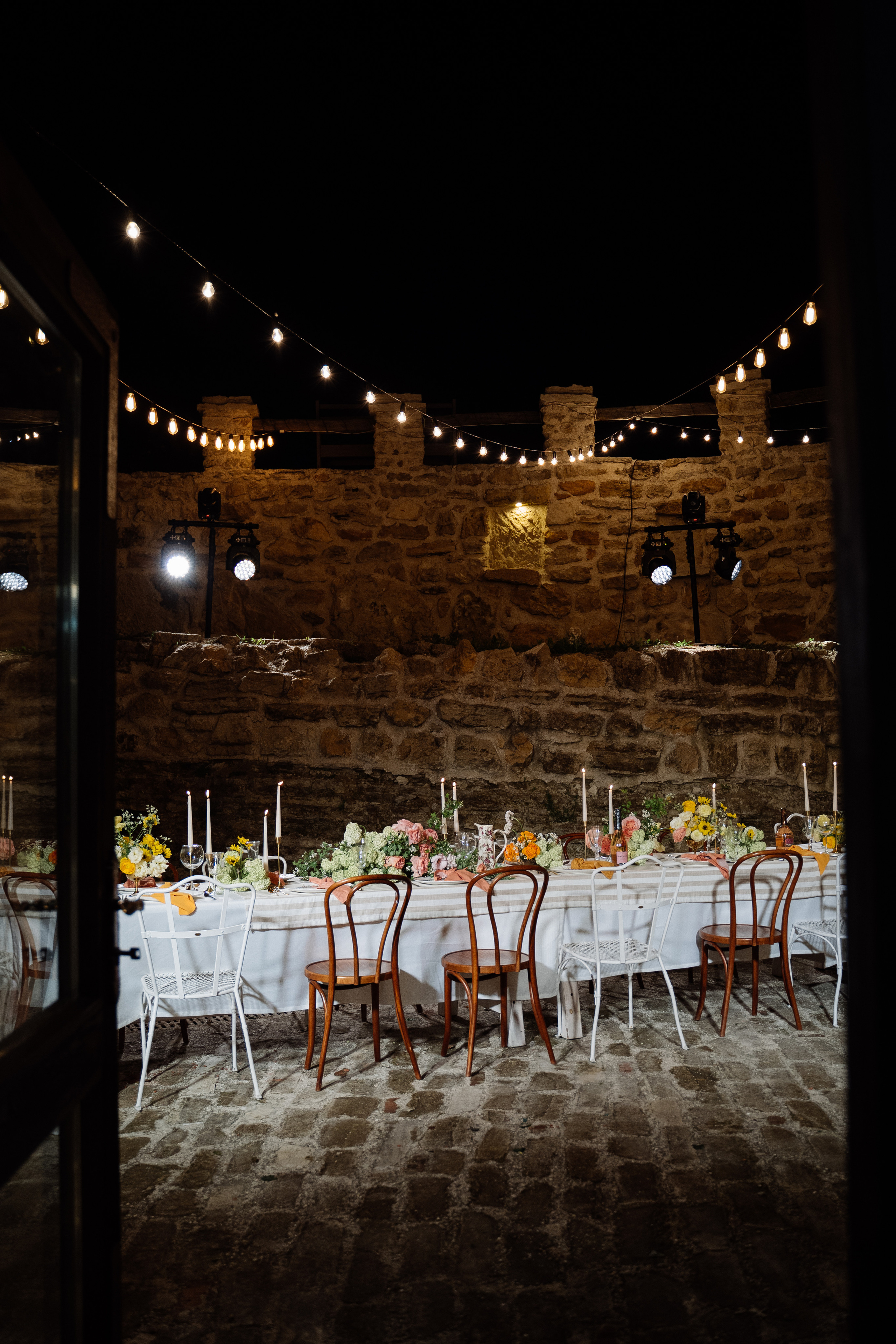 Свадьба в шато. Свадебный фотограф организатор в Санкт-Петербурге Ассоль Опарина