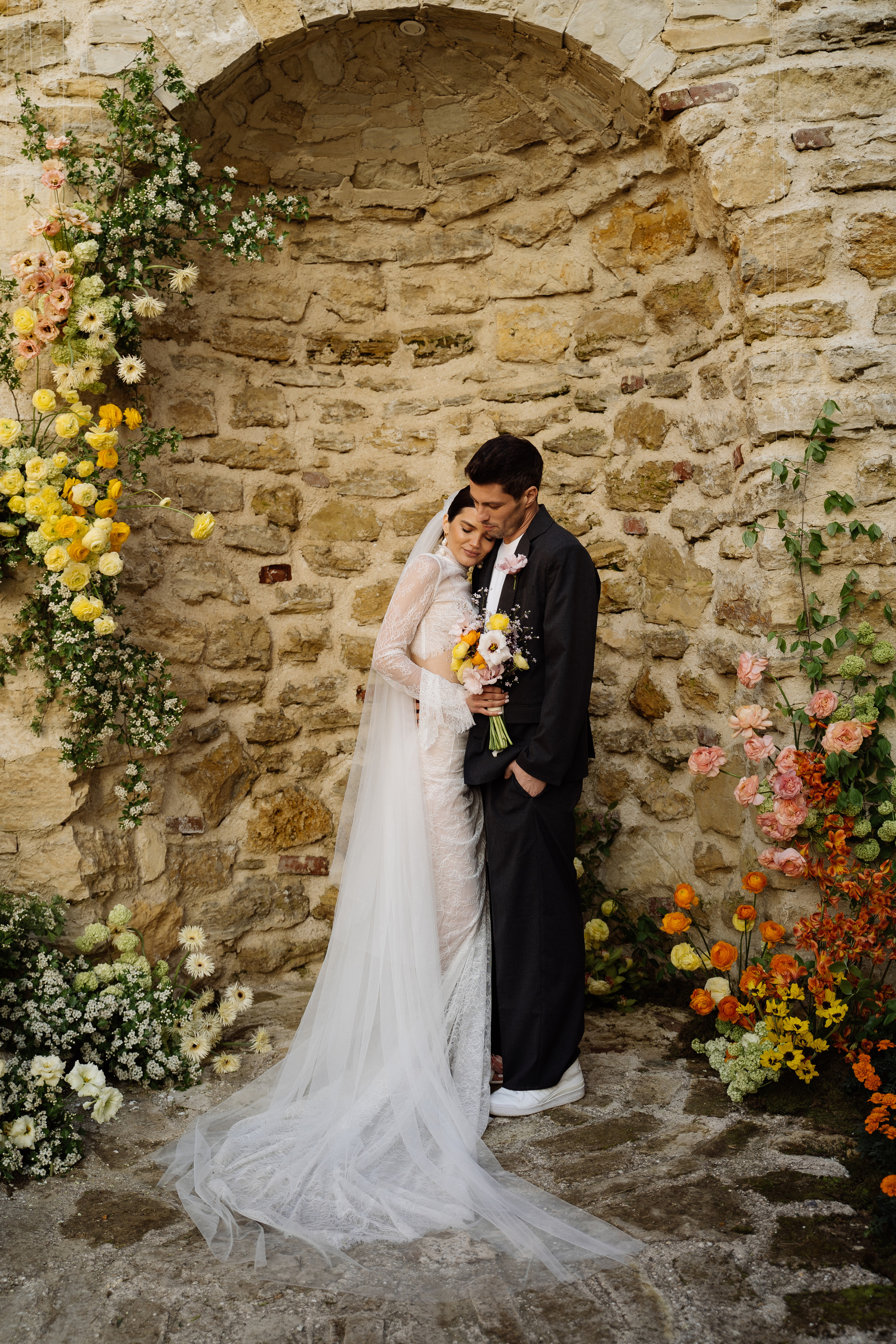 Свадьба в шато. Свадебный фотограф организатор в Санкт-Петербурге Ассоль Опарина