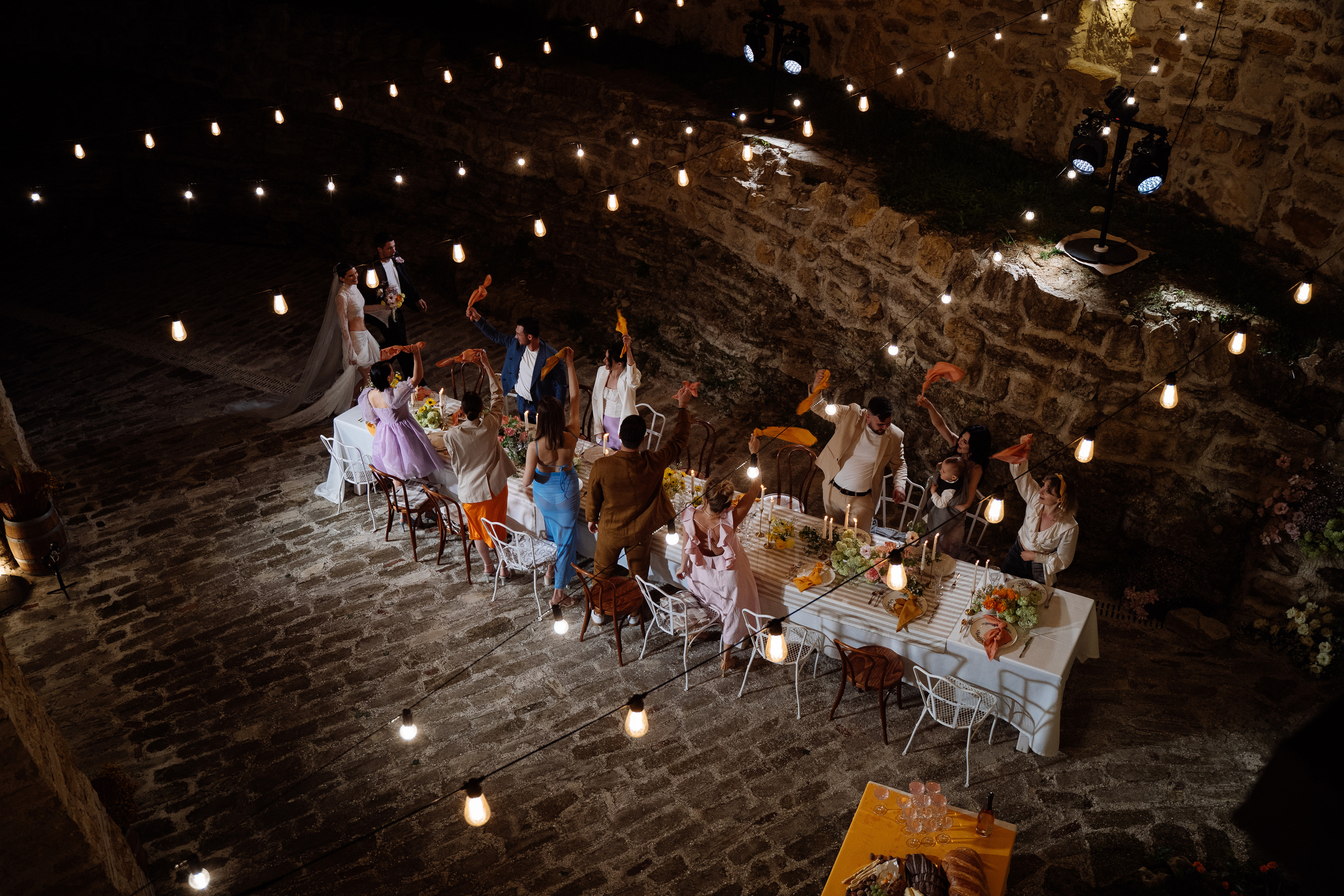 Свадьба в шато. Свадебный фотограф организатор в Санкт-Петербурге Ассоль Опарина