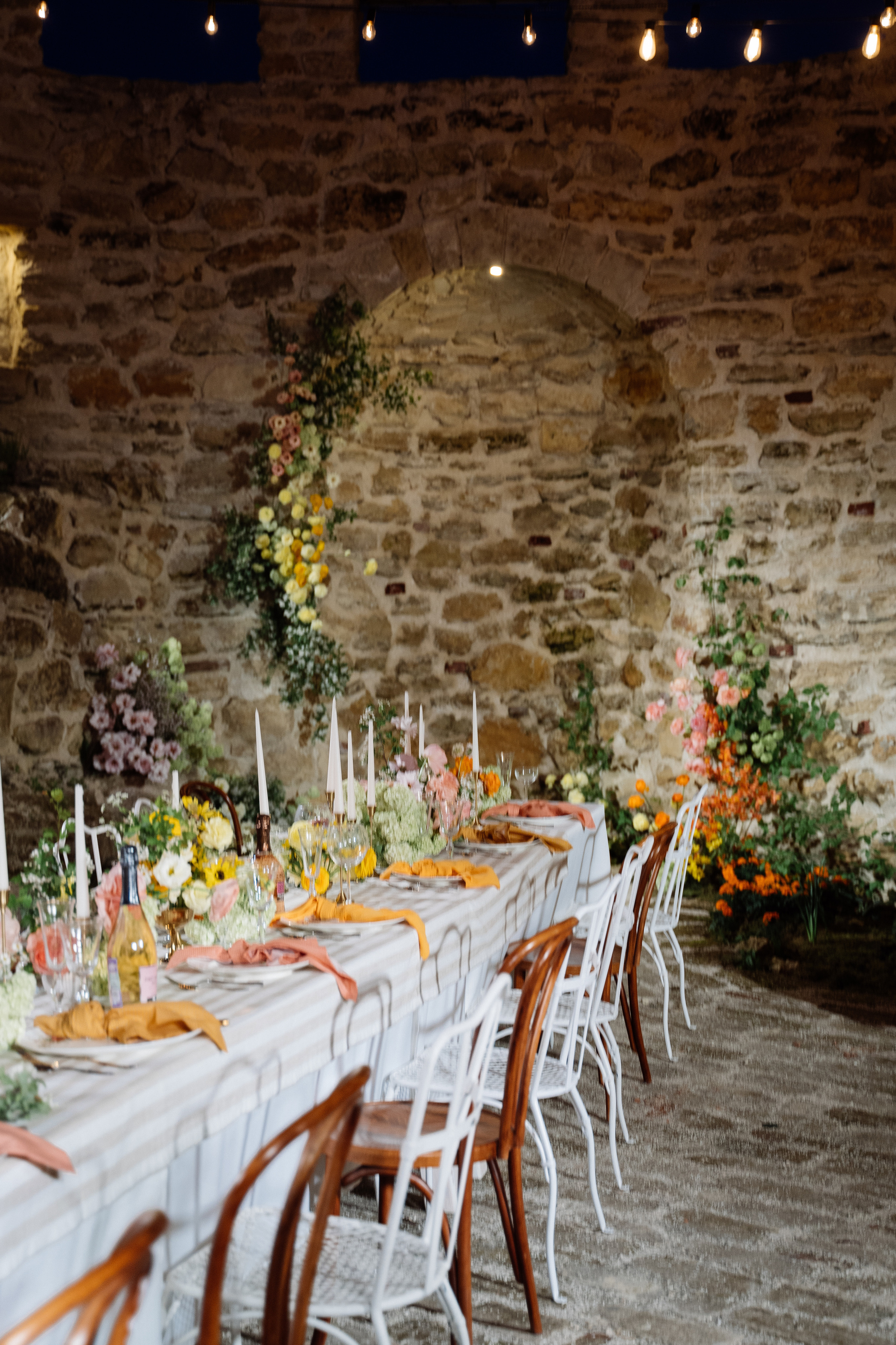 Свадьба в шато. Свадебный фотограф организатор в Санкт-Петербурге Ассоль Опарина