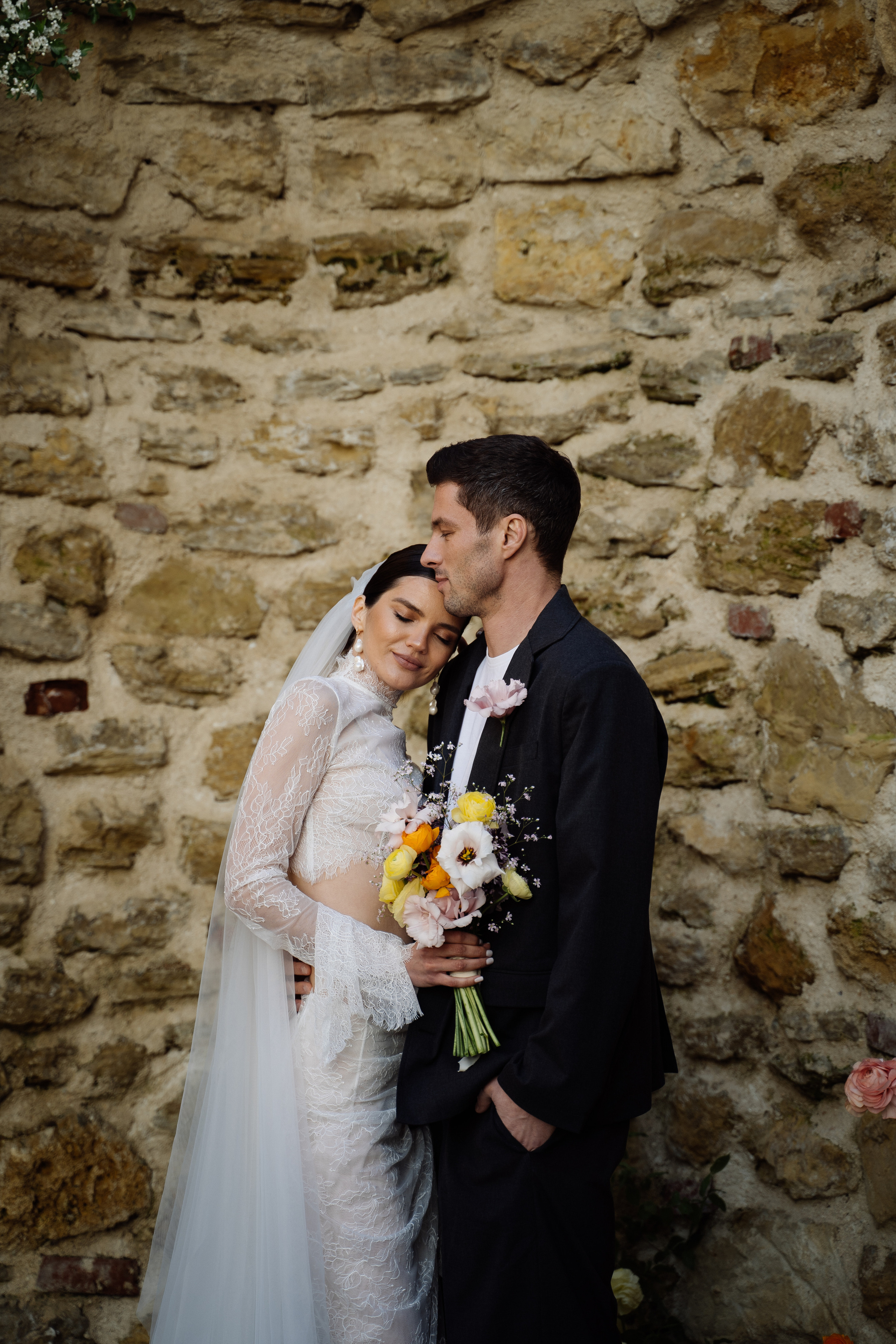 Свадьба в шато. Свадебный фотограф организатор в Санкт-Петербурге Ассоль Опарина