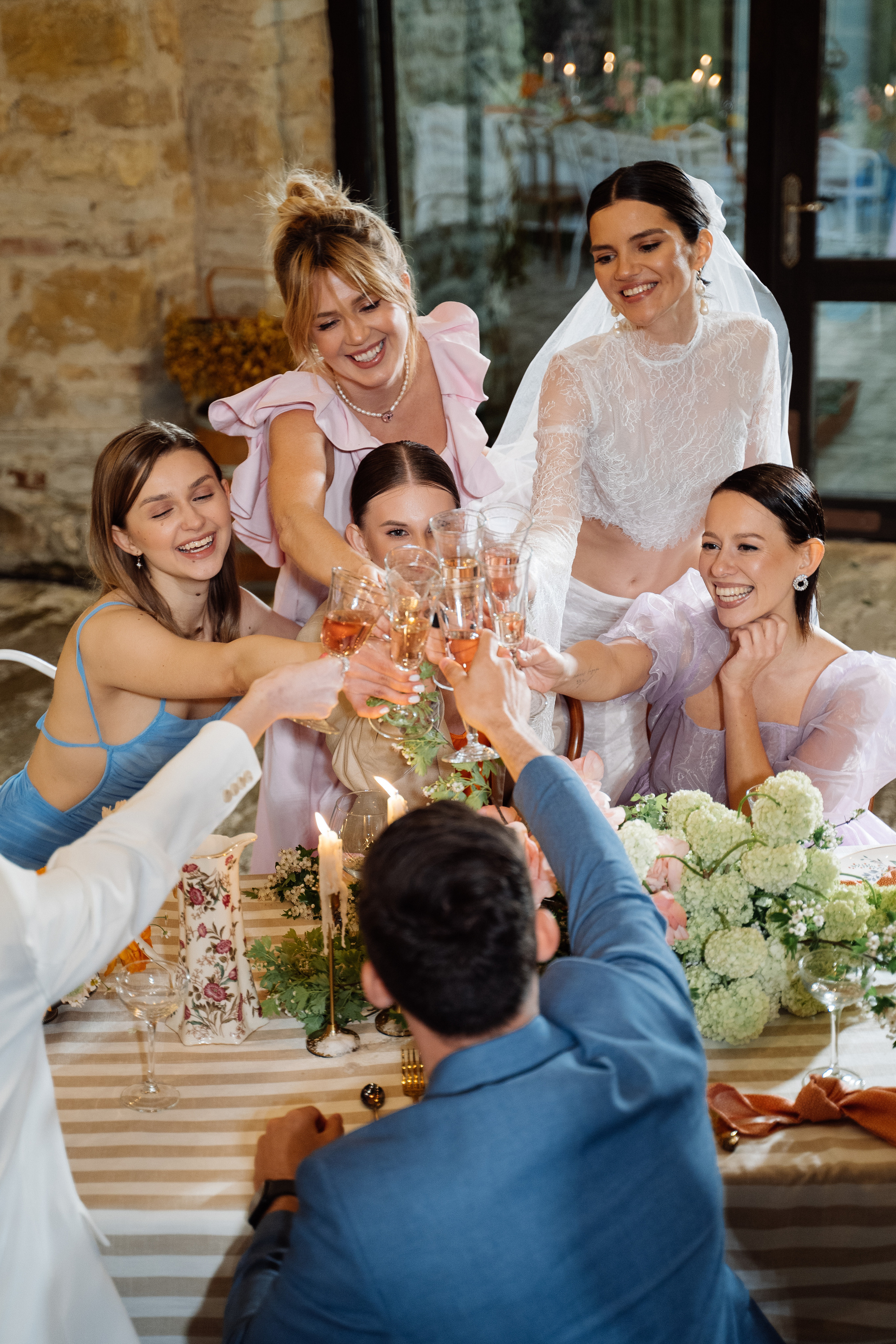Свадьба в шато. Свадебный фотограф организатор в Санкт-Петербурге Ассоль Опарина