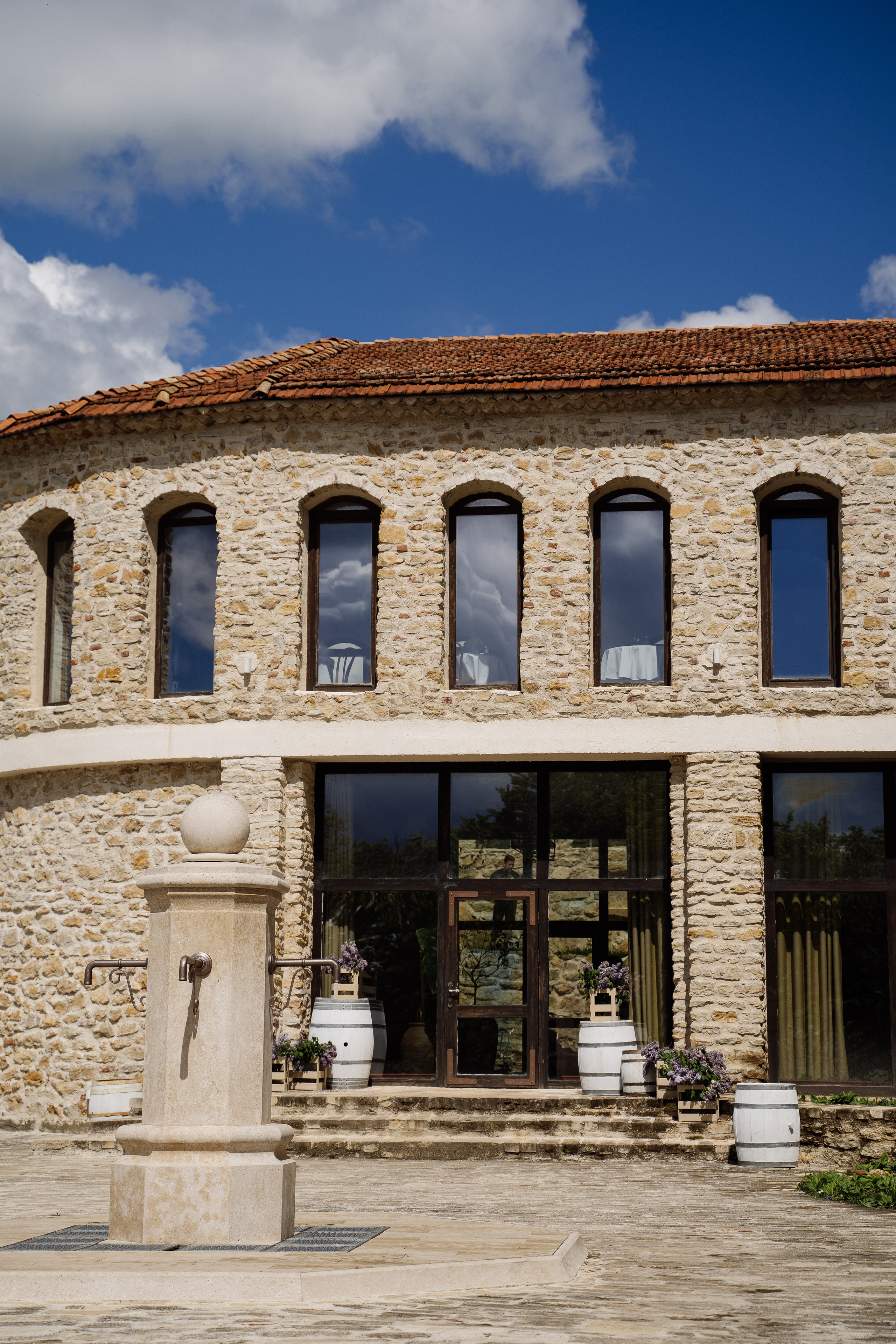 Свадьба в шато. Свадебный фотограф организатор в Санкт-Петербурге Ассоль Опарина