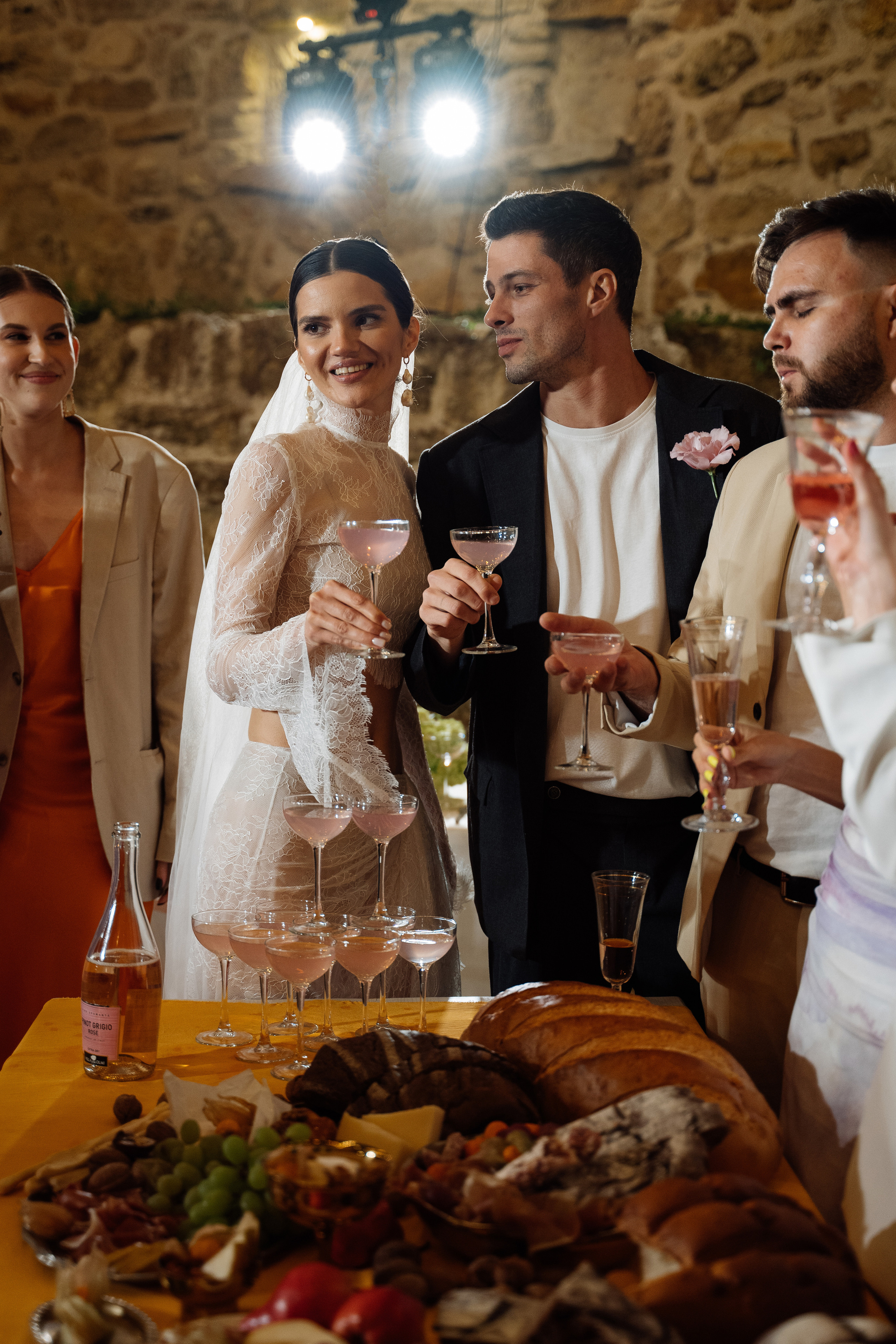 Свадьба в шато. Свадебный фотограф организатор в Санкт-Петербурге Ассоль Опарина