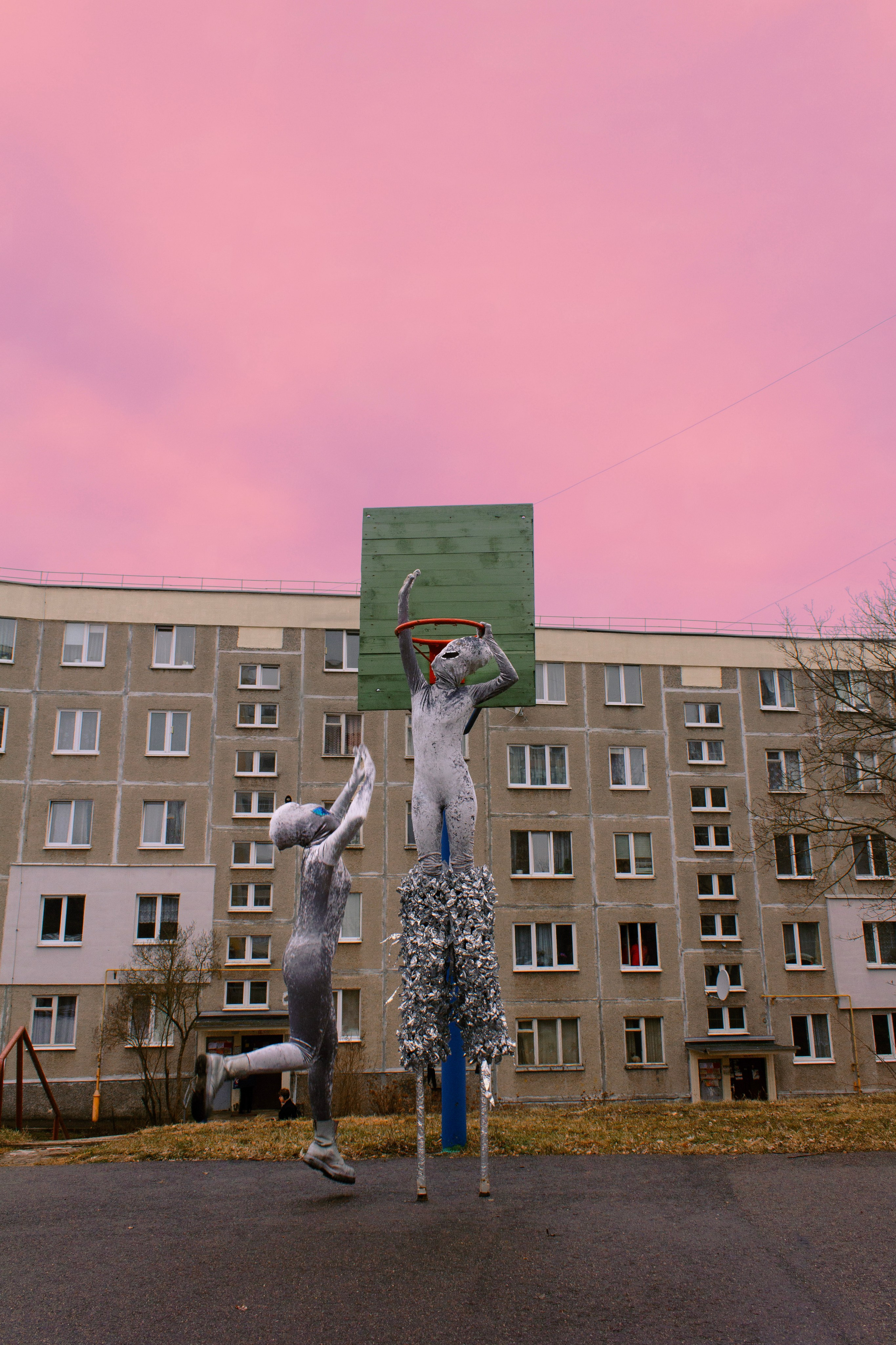 Привет, земляне