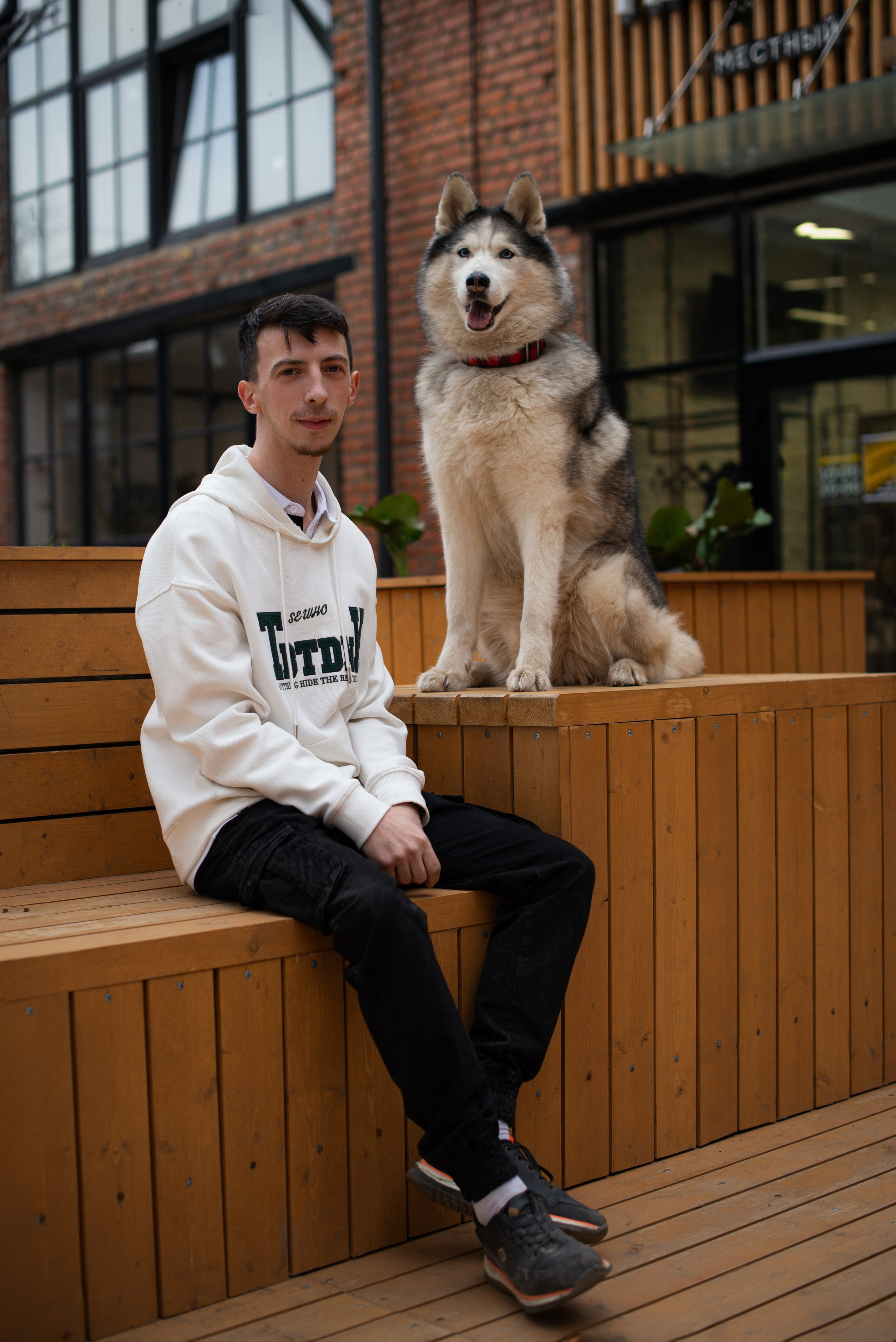 Прогулочная фотосессия Александр и Хан. Творческий фотограф Вологда