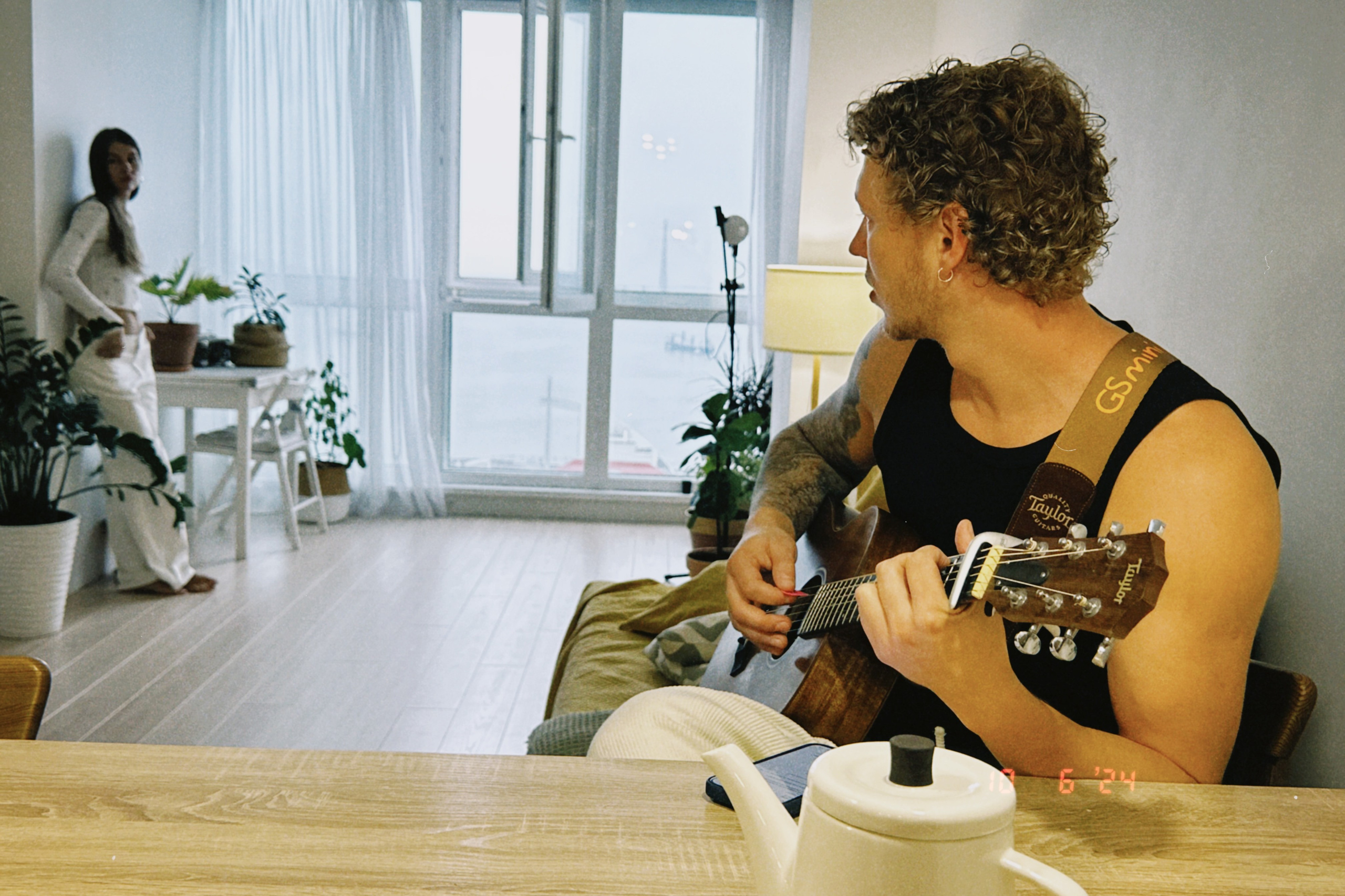 Домашняя репортажная фотоссесия. Портретный, свадебный, репортажный фотограф во Владивостоке Юлиана Джули Фокс