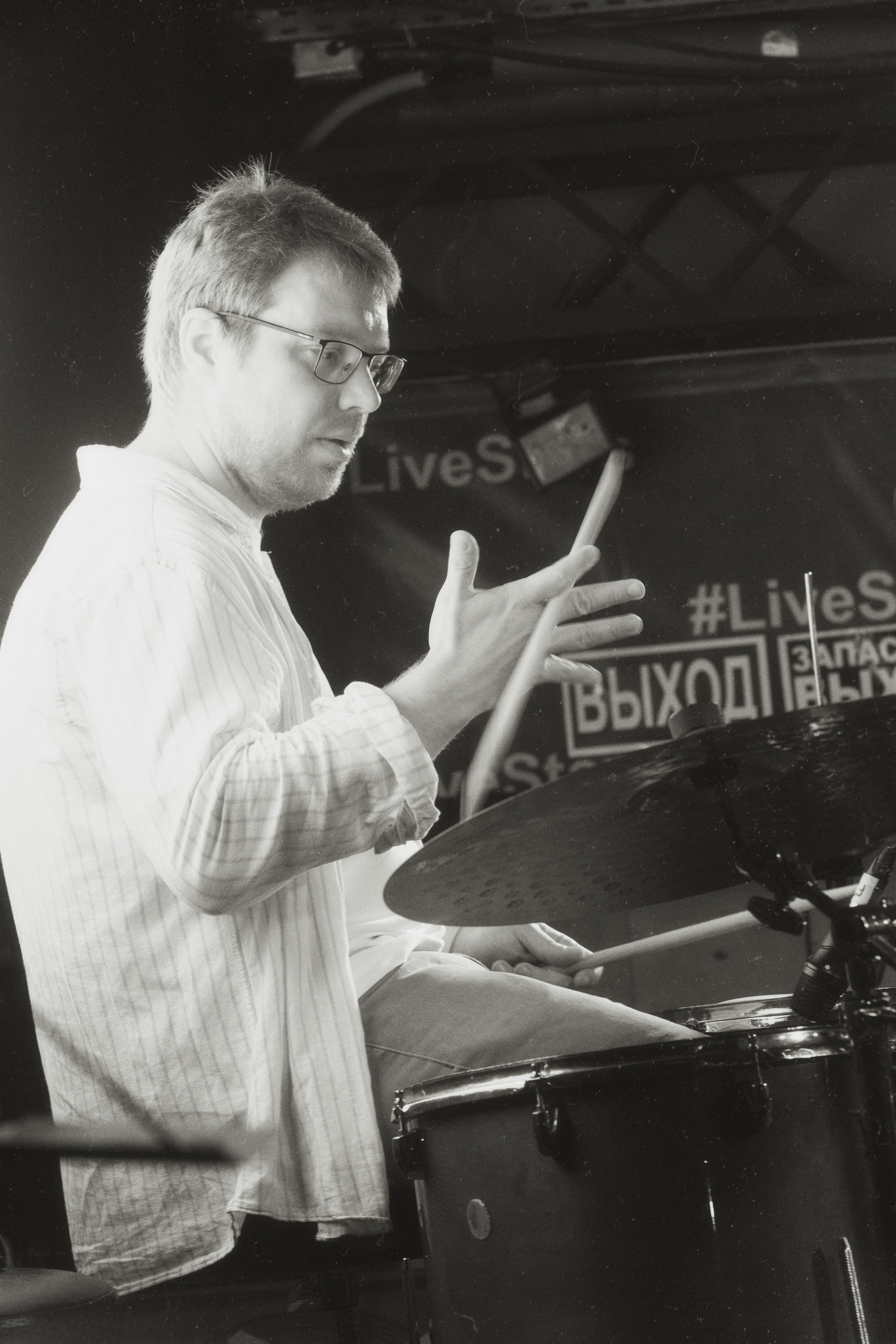 ЧБ. Pasha.fotolive <3