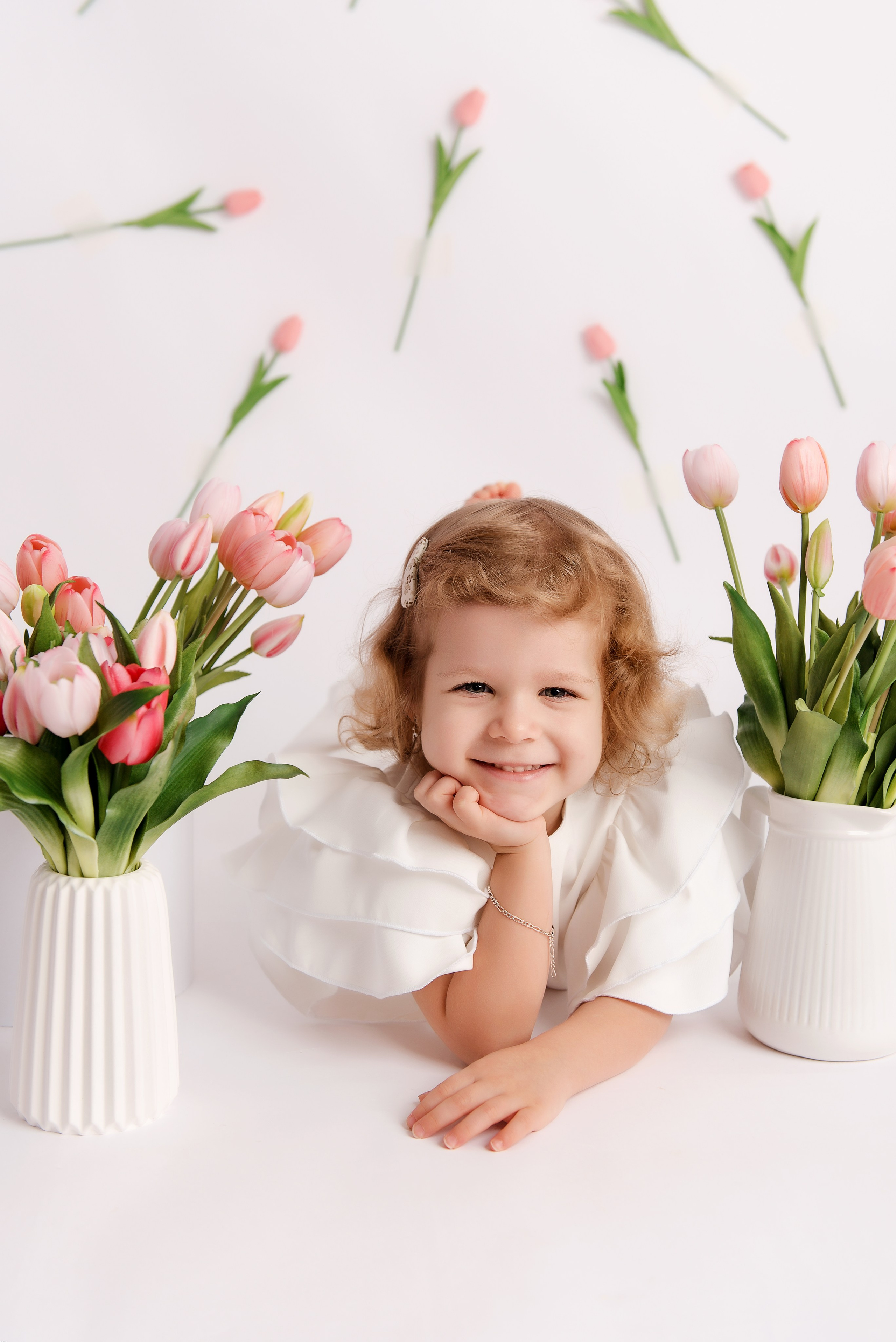 Съёмка с цветами Весенний проект. Детский фотограф в Долгопрудном и Москве