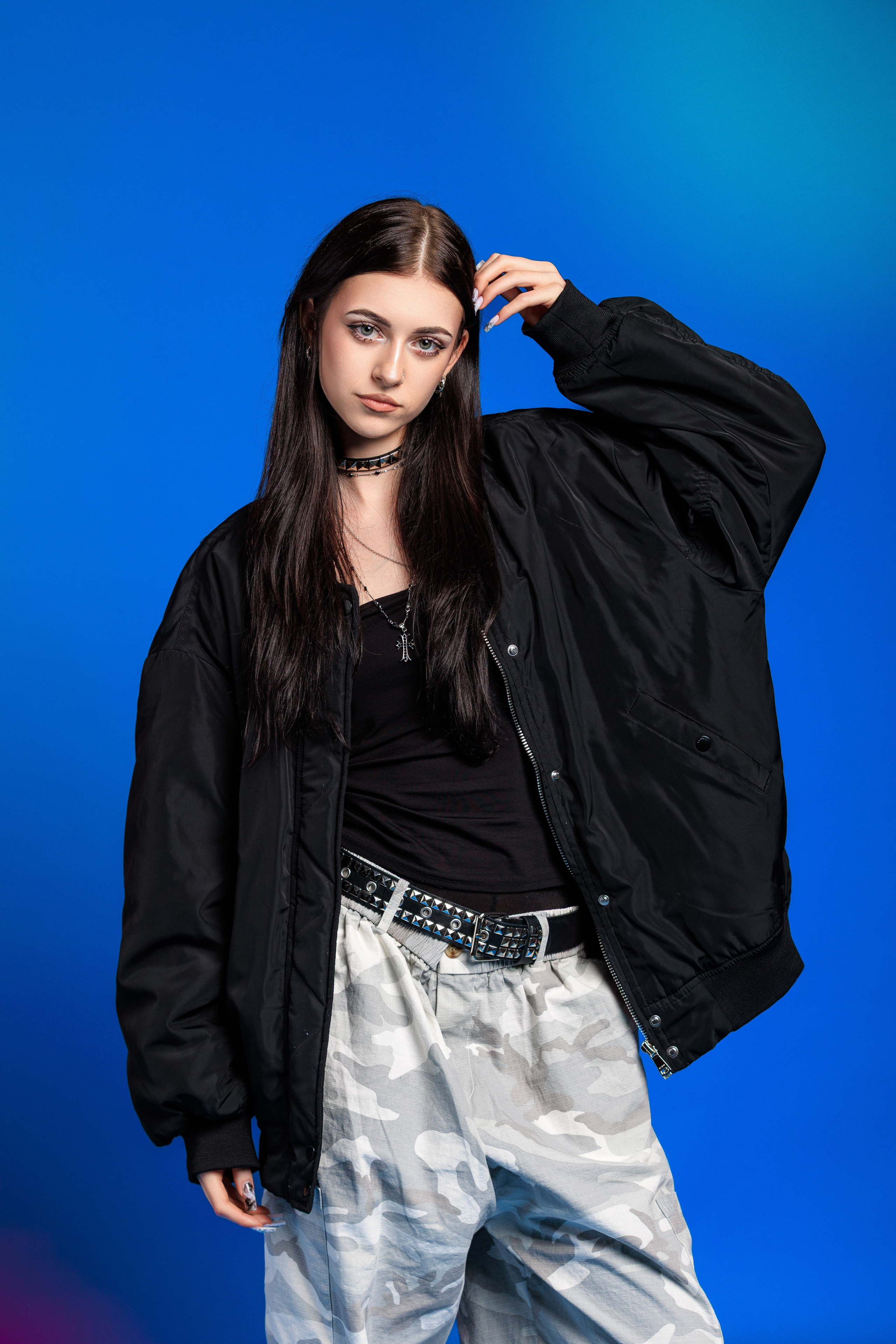 Смотреть фотки в фотостудии. Выпускные альбомы Геленджик, Новороссийск, Краснодар, Туапсе