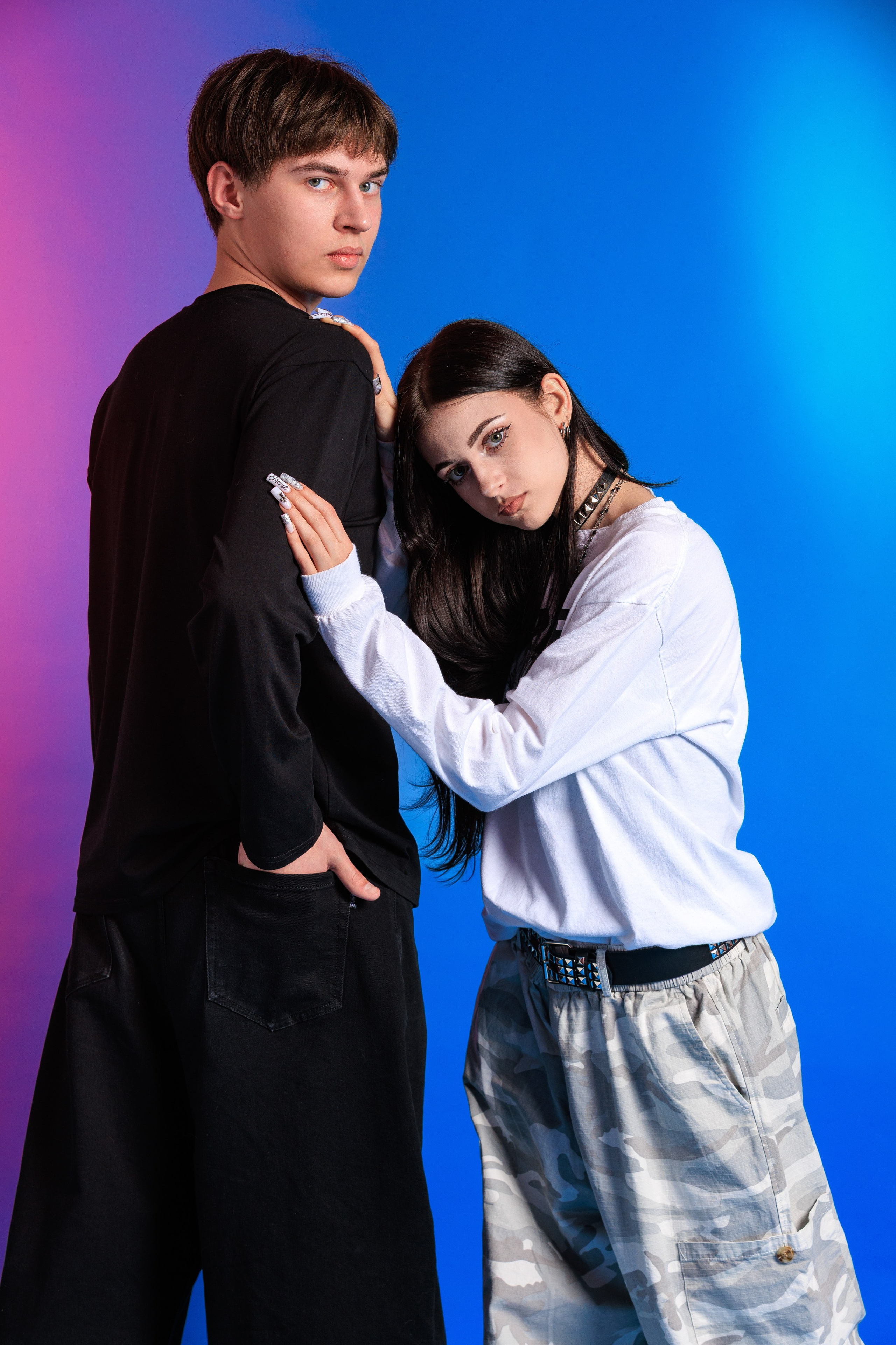 Смотреть фотки в фотостудии. Выпускные альбомы Геленджик, Новороссийск, Краснодар, Туапсе