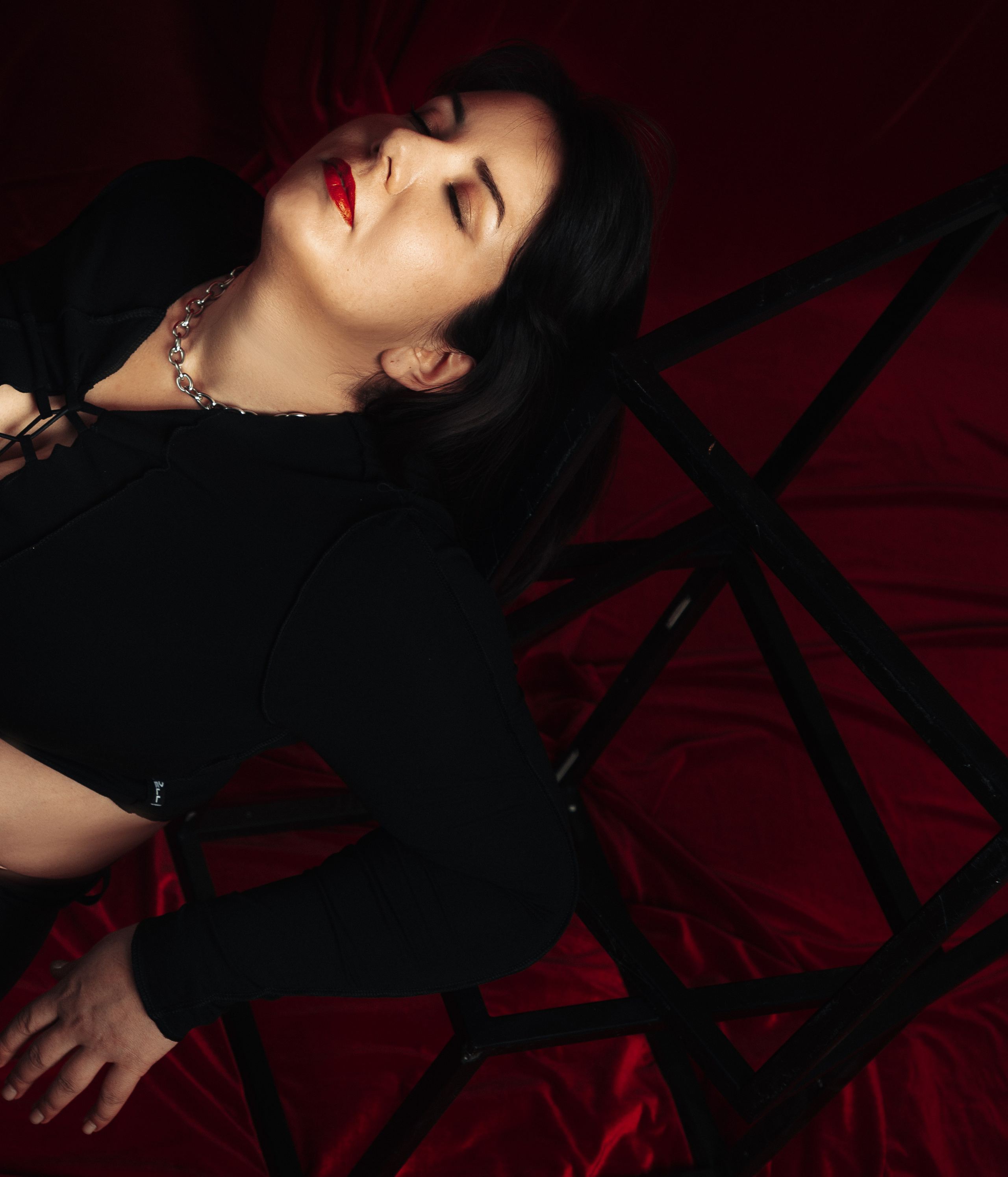 Женственная фотосессия модель +. Фотограф Анастасия Тихонова