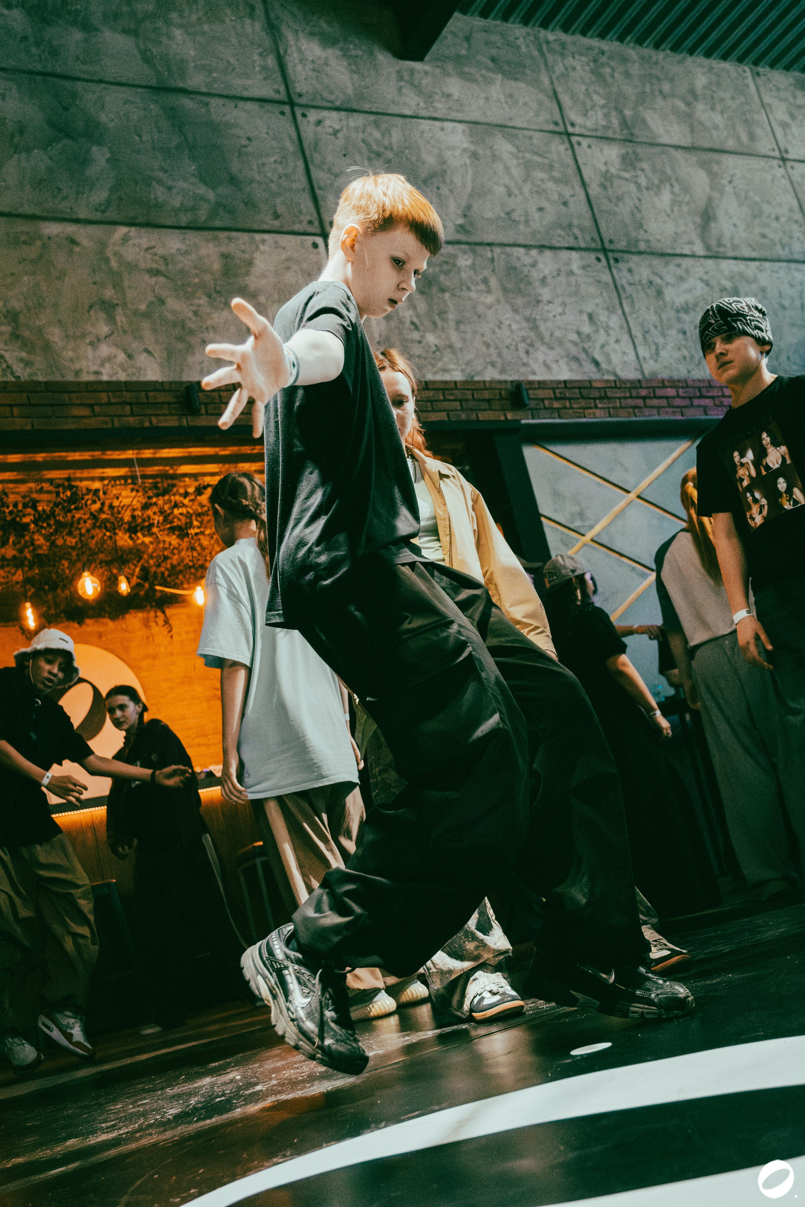 ODD.CLUB 04/04 (@youlovebu). Соня бу тебя сфоткала
