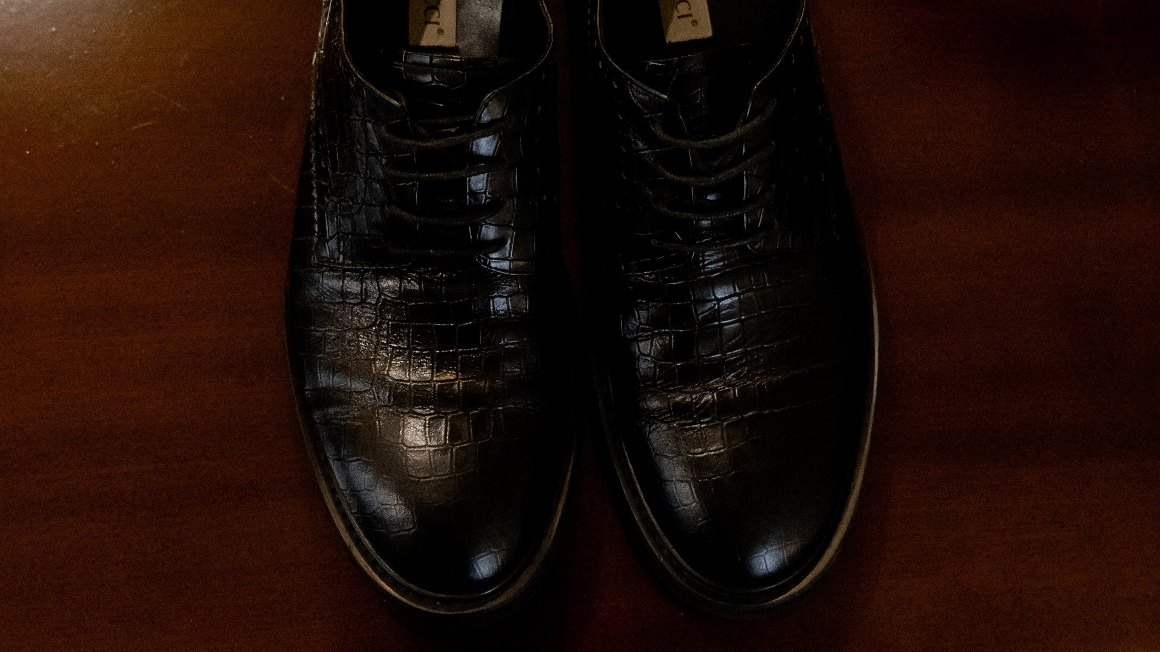 Свадебная фотосессия в отеле Чайковский г. Калининград. Свадебный фотограф Калининград