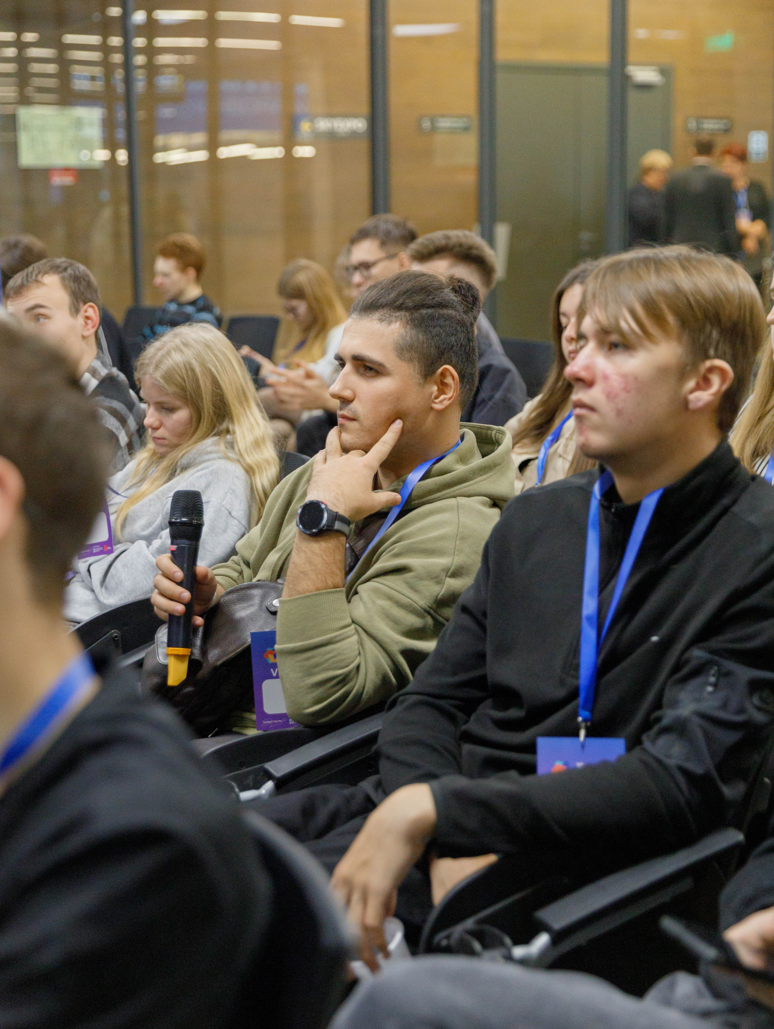 Семинары в рамках фестиваля беспилотных летательный аппаратов. Экспоцентр. Репортажный фотограф в Новосибирске Алена Помазунова