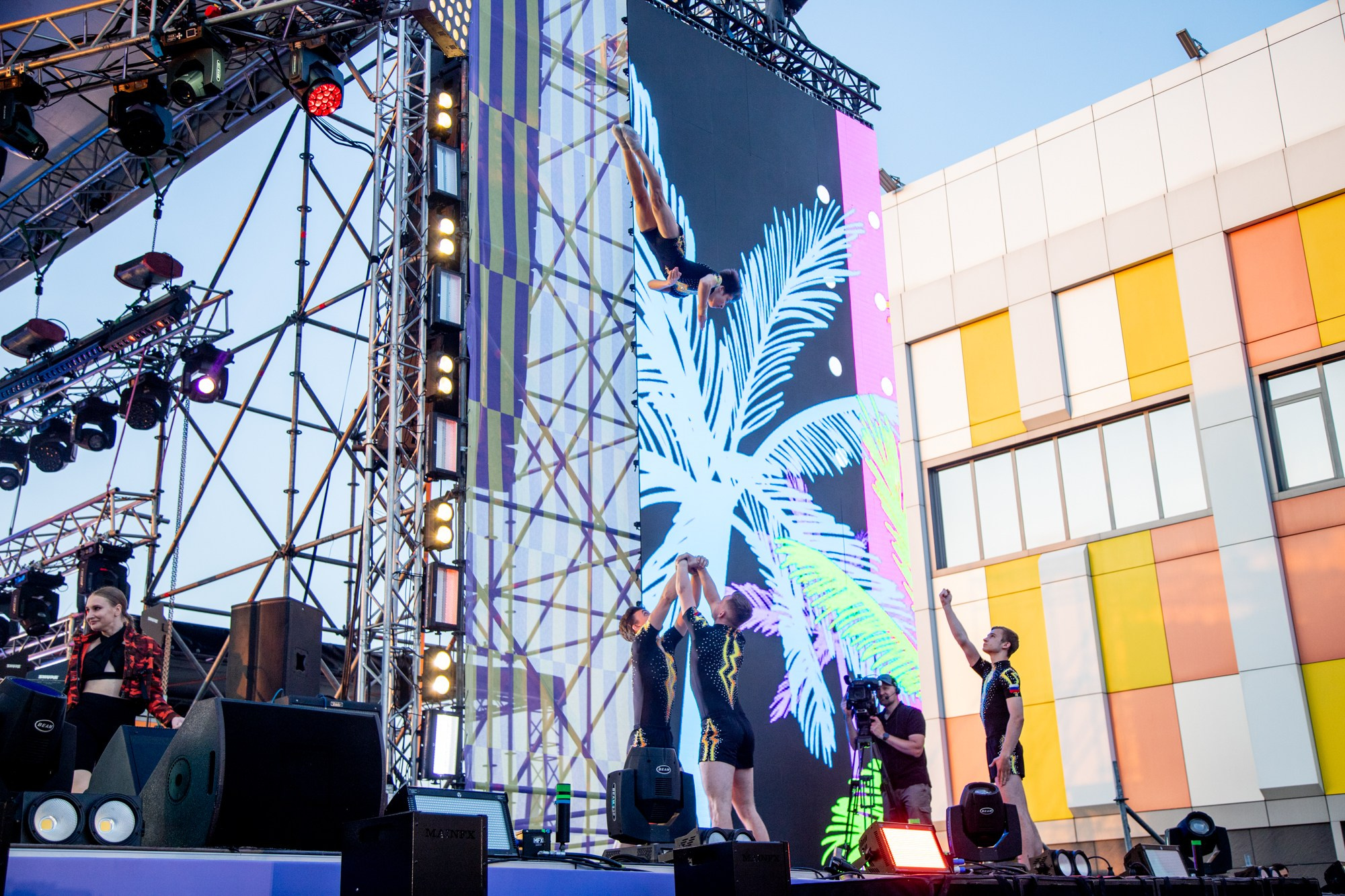 Краевой День молодёжи в Краснодаре 2023. Репортажный, промышленный и маркетплейс-фотограф Дмитрий Чернат