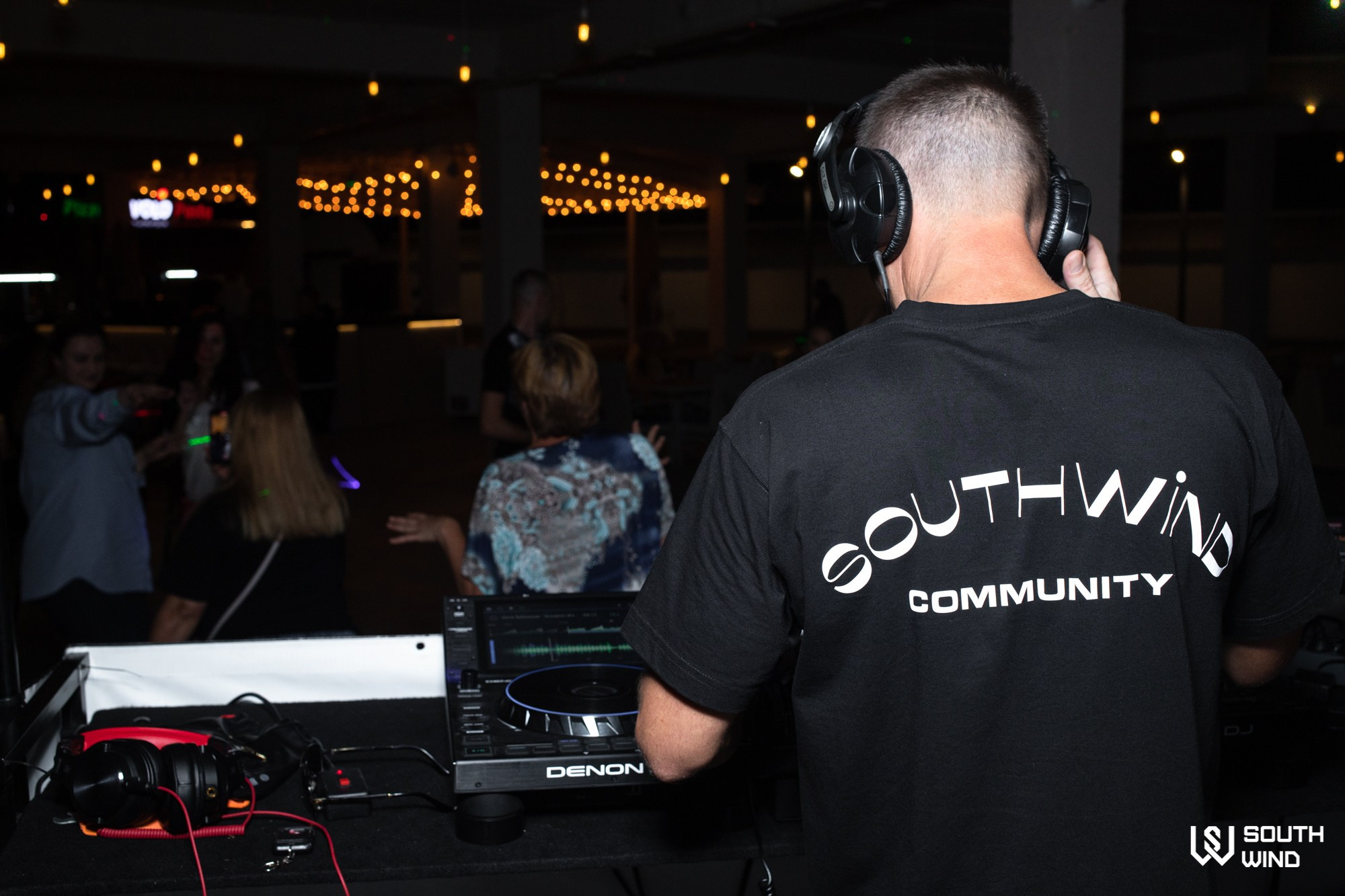 14 09 Вечеринка South Wind в Стереодаче. Репортажный, промышленный и маркетплейс-фотограф Дмитрий Чернат