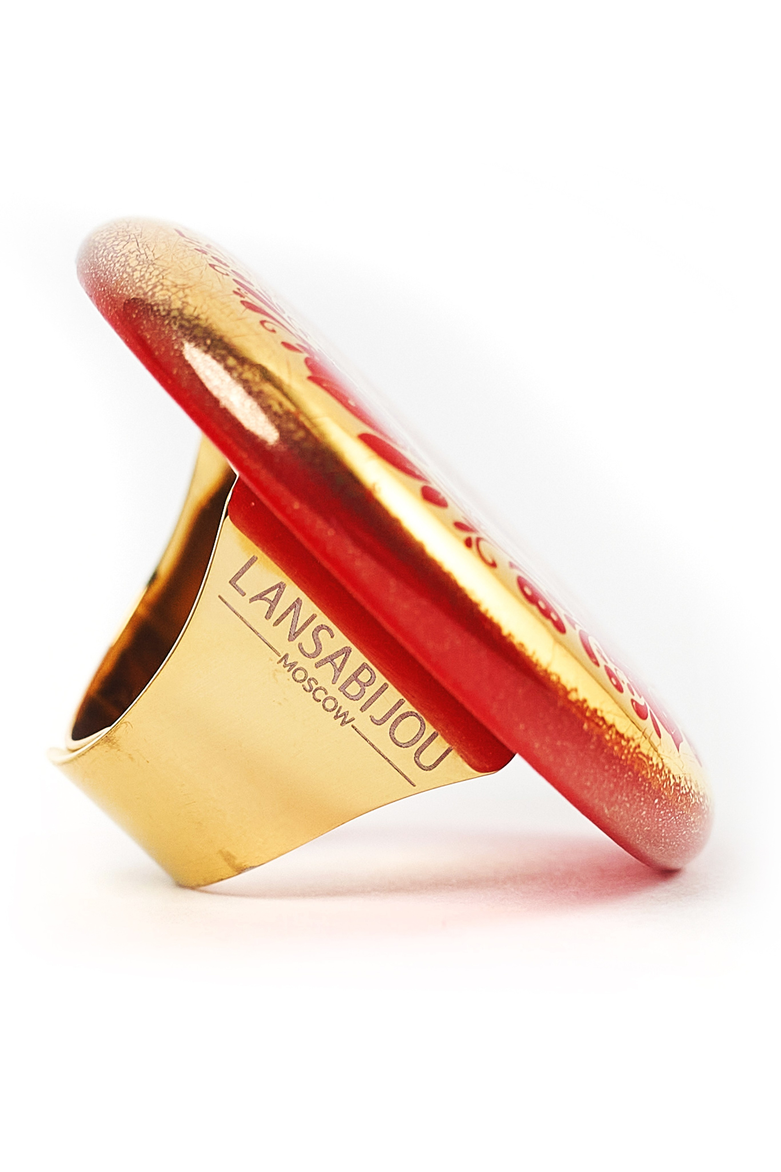 Предметная и фудсъёмка в Москве. Фото для маркетплейсов. Фотограф Петр Анисимов