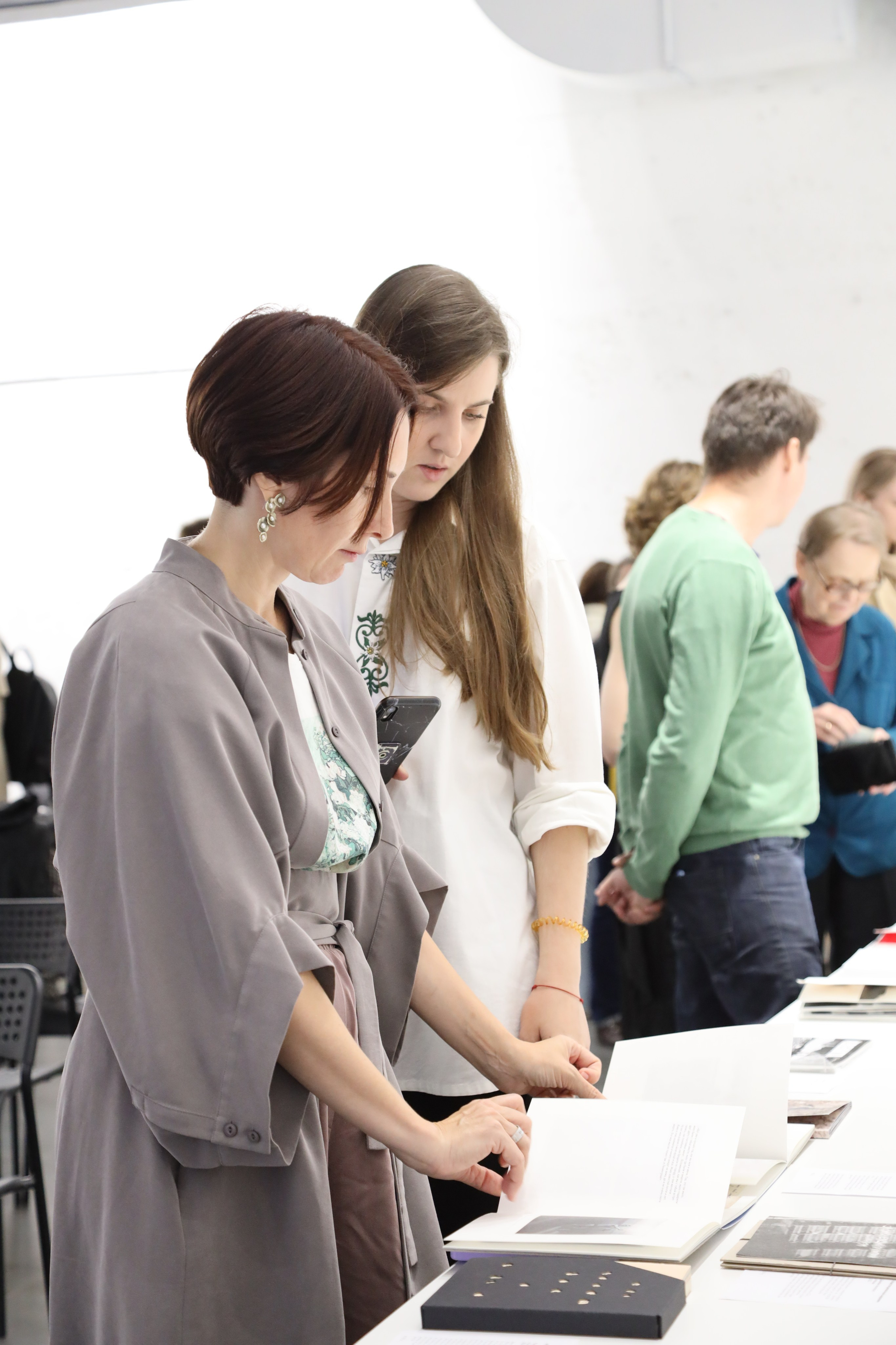 Разворот, фестиваль зинов, 9–10 сентября 2023, Доме архитектора, Воронеж. Лера Круглова