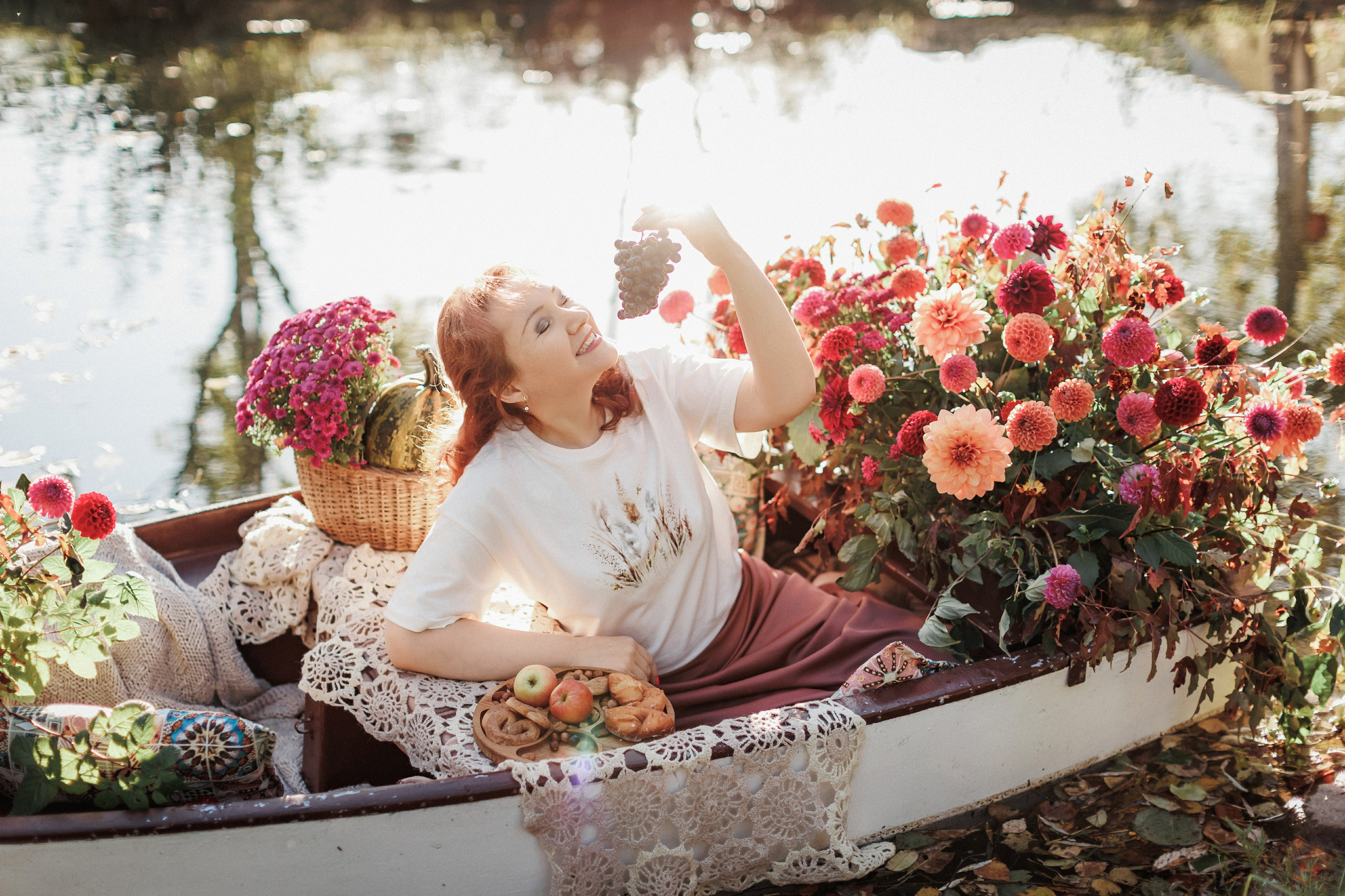 Фотопроект «Лодка в цветах». Свадебный, семейный и детский фотограф в городе Партизанск, Находка