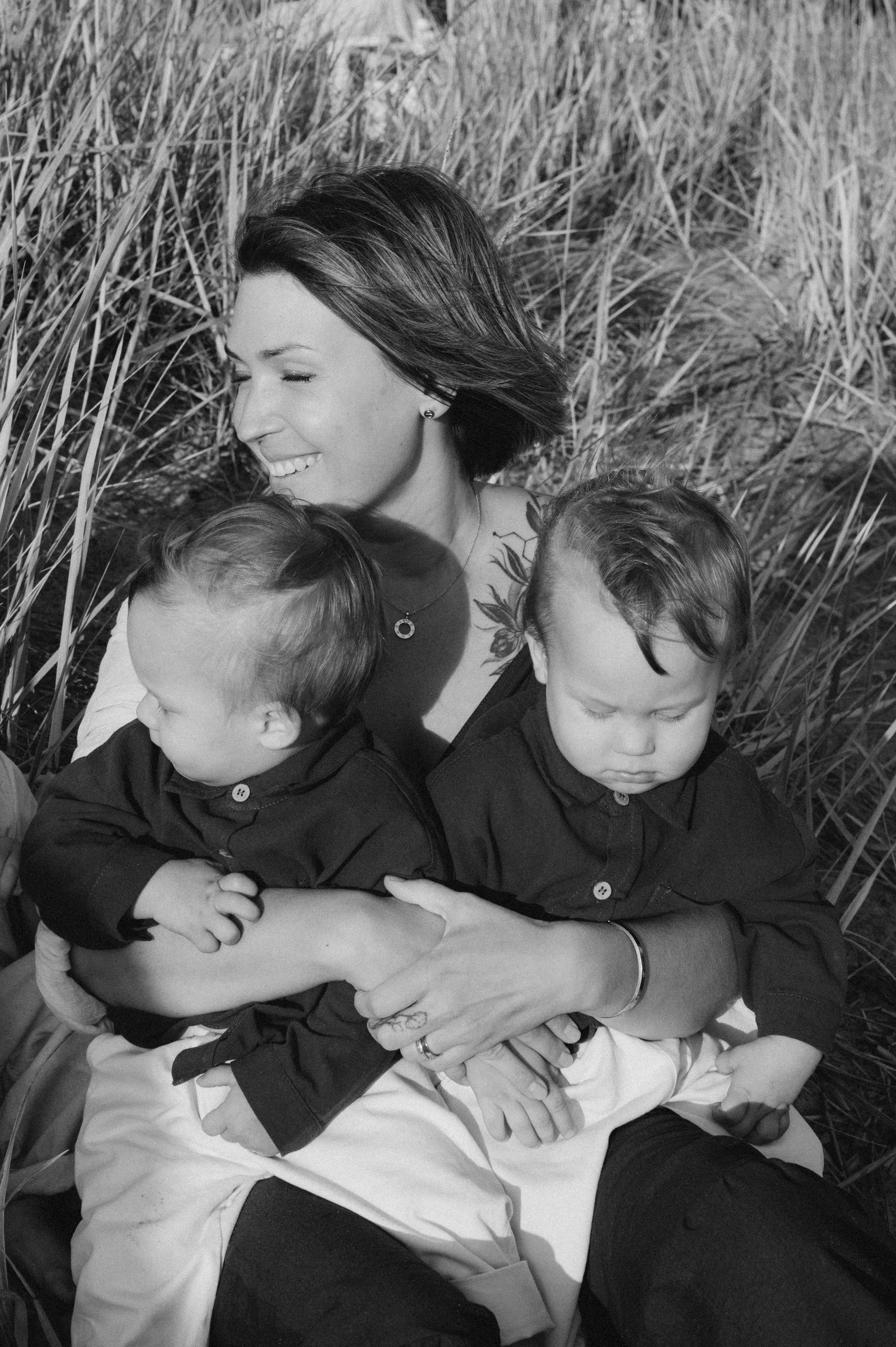 Алина. Профессиональный фотограф беременности в СПБ. Стильные фотосессии беременности в стиле минимализм и классическая фотография