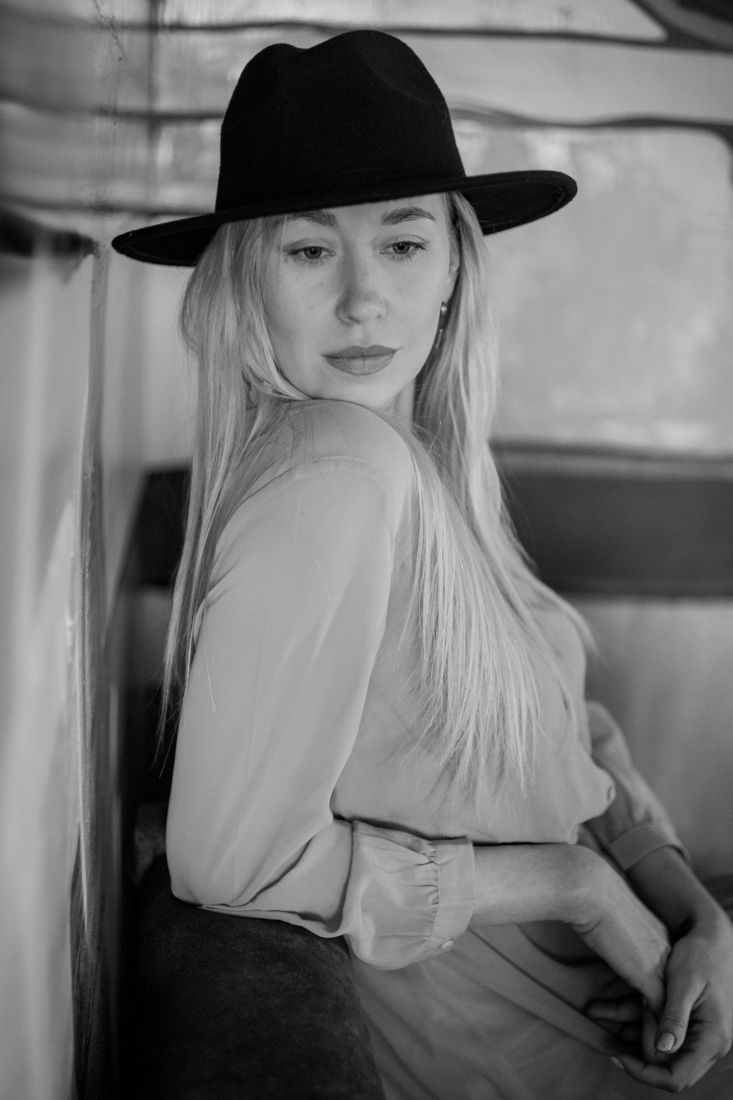 Черно-белое фото. Портретный фотограф, ретушер в Ростове-на-Дону Элларян Анастасия