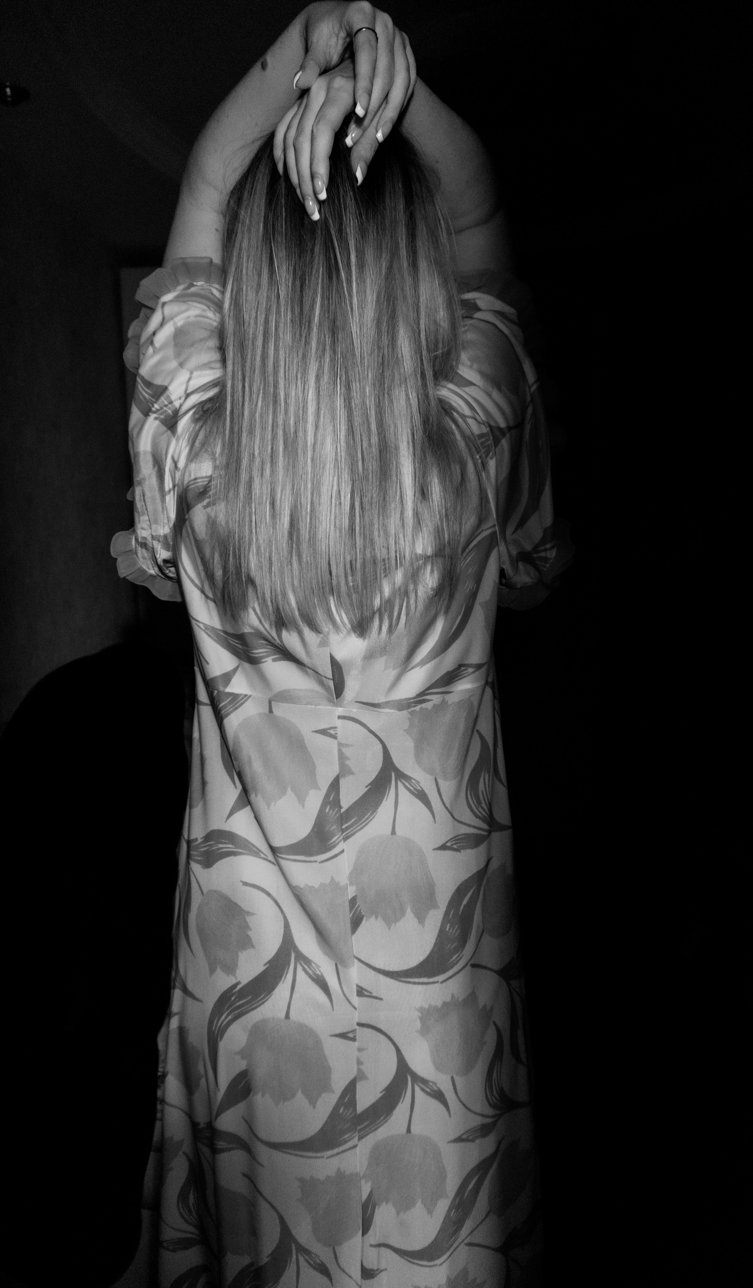 Черно-белое фото. Портретный фотограф, ретушер в Ростове-на-Дону Элларян Анастасия