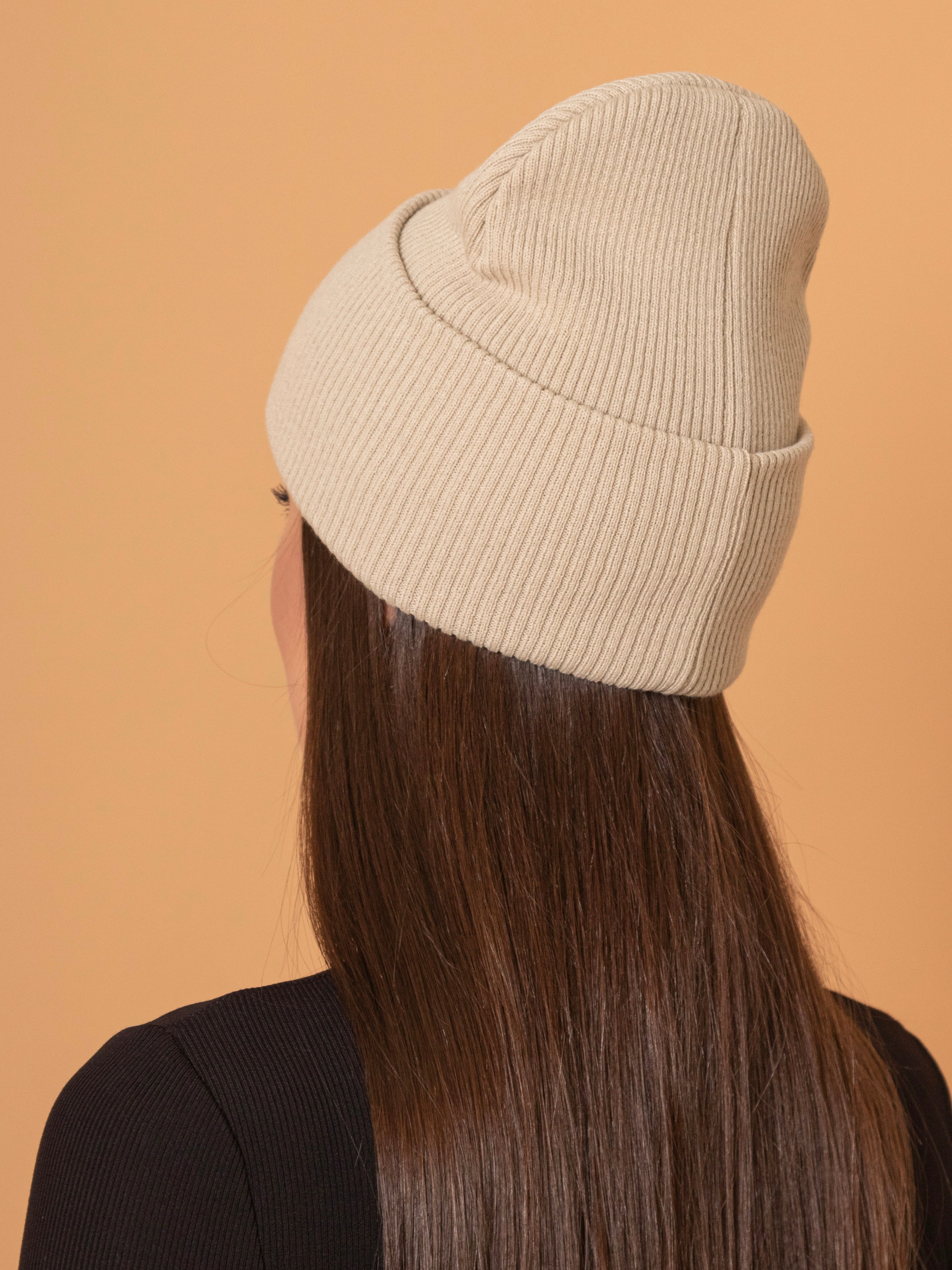 Шапки женские. Фотостудия для Wildberries Ozon