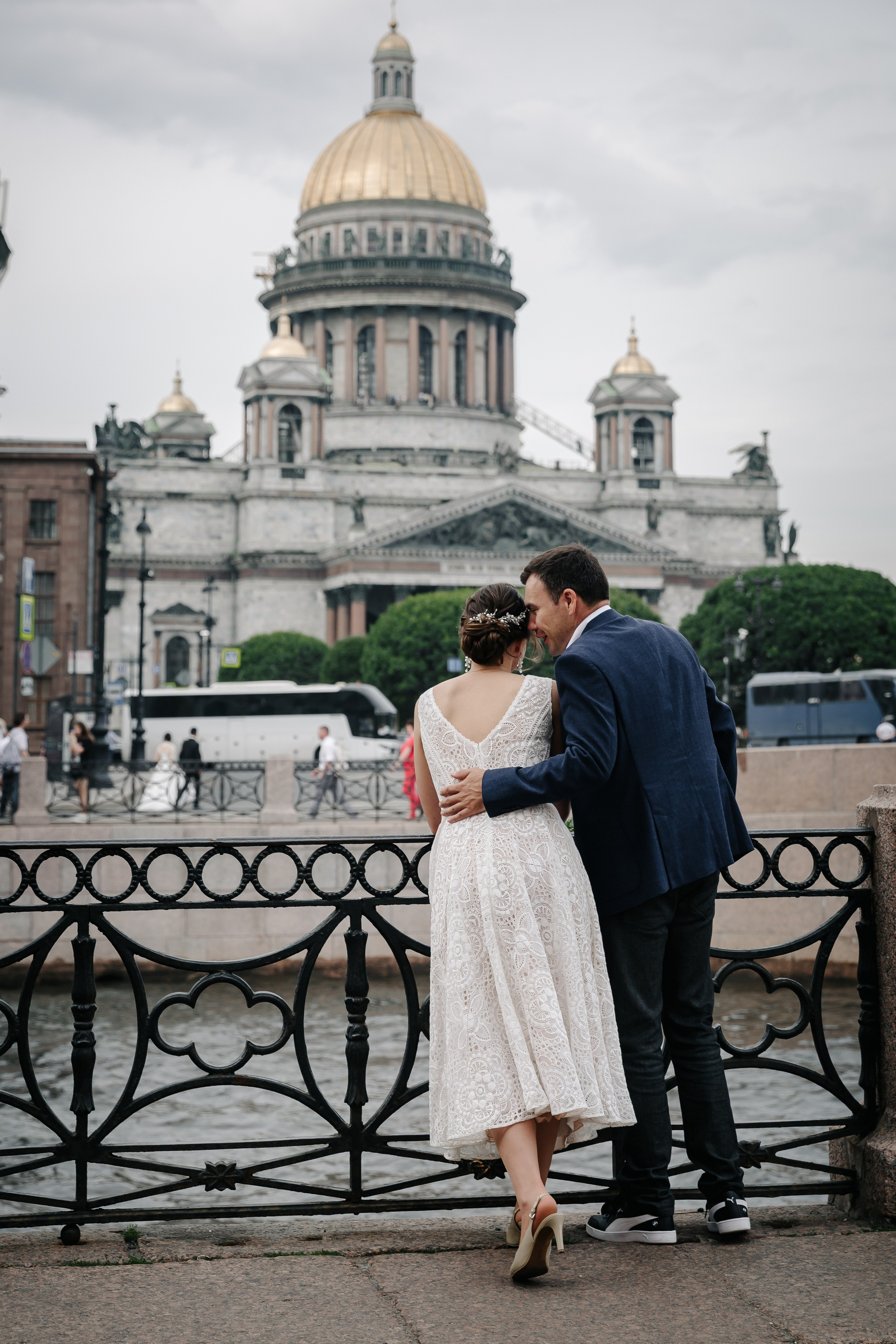 ДВОРЕЦ № 1 | Июль, Исаакиевская площадь. Свадебный фотограф в Санкт-Петербурге Полина Корзухина