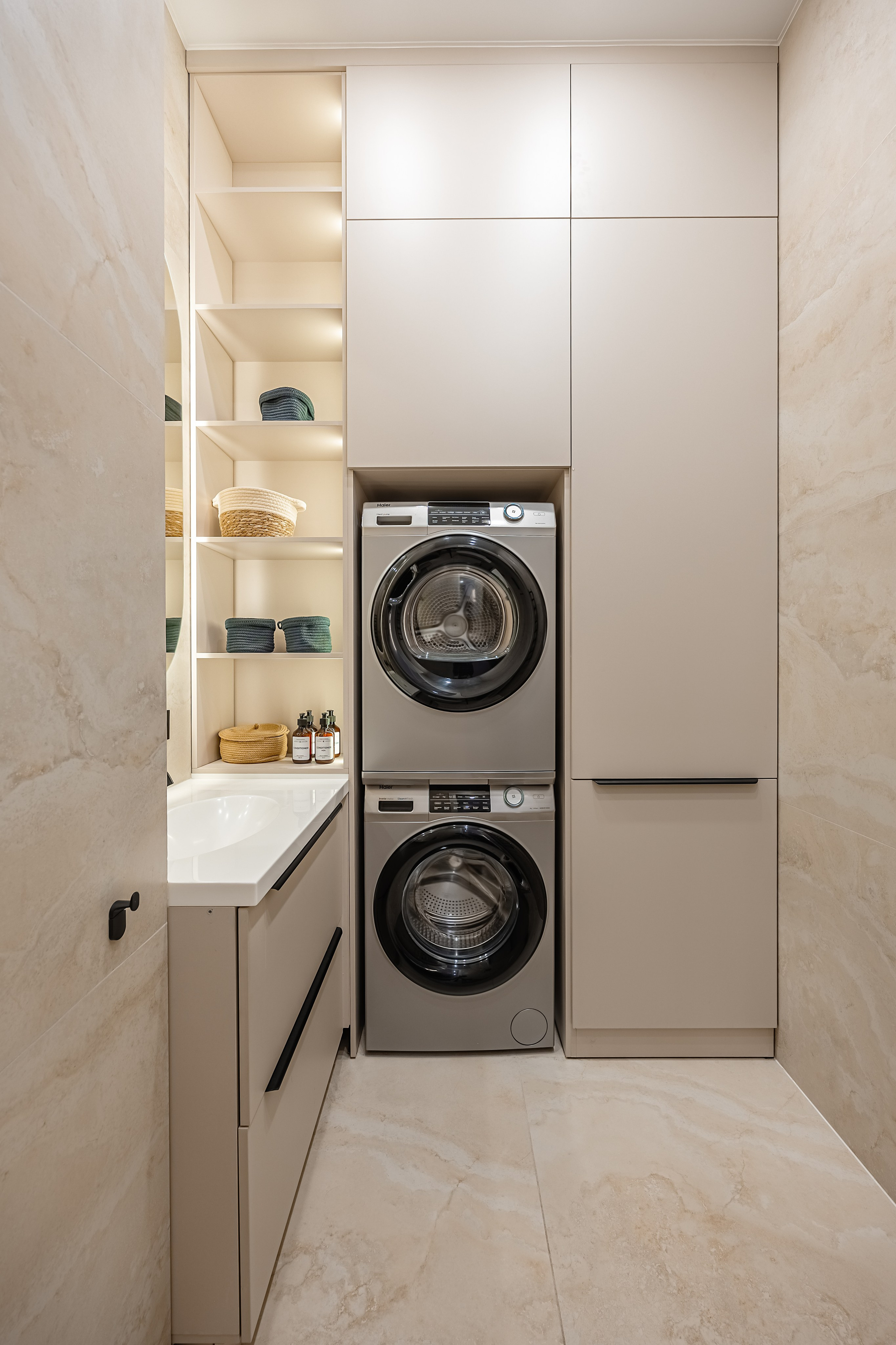 Солнечная башня. Фотограф и видеограф в Улан-Удэ: Аюна Габагуева и Артём Шаханов