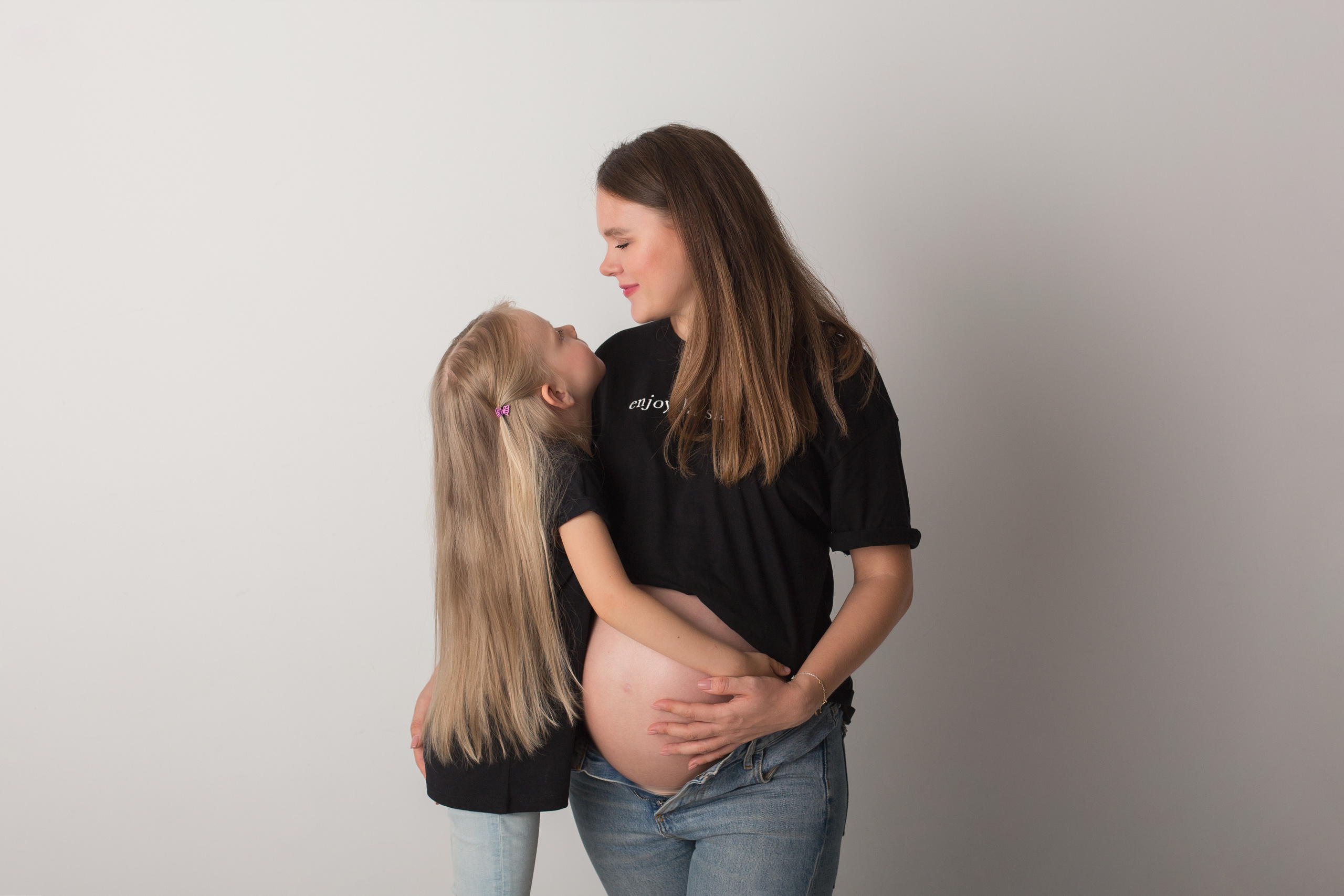 Беременность. Фотограф беременности, новорождённых и деток до года в Актау