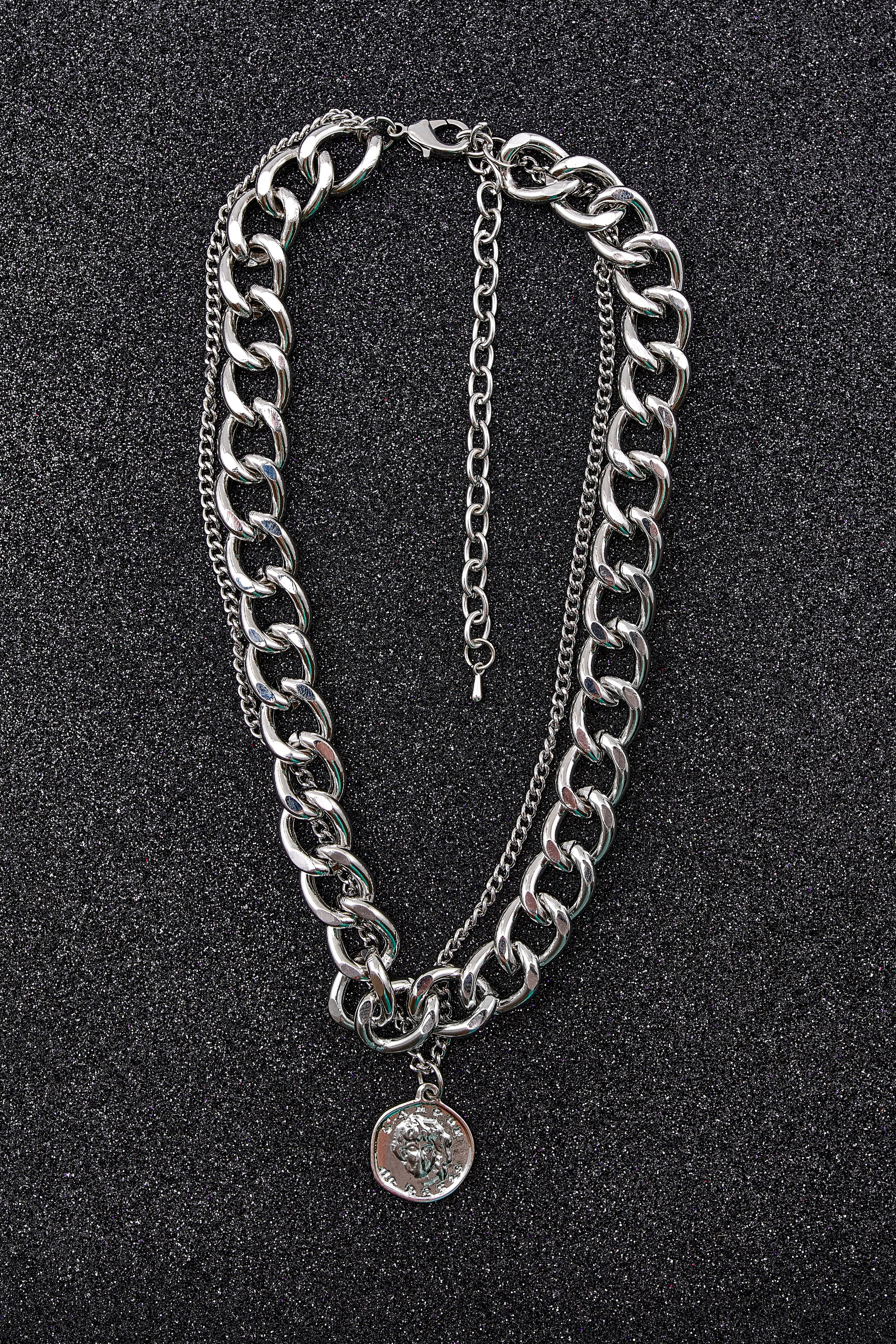 Ювелирные изделия. Каталожный предметный фотограф