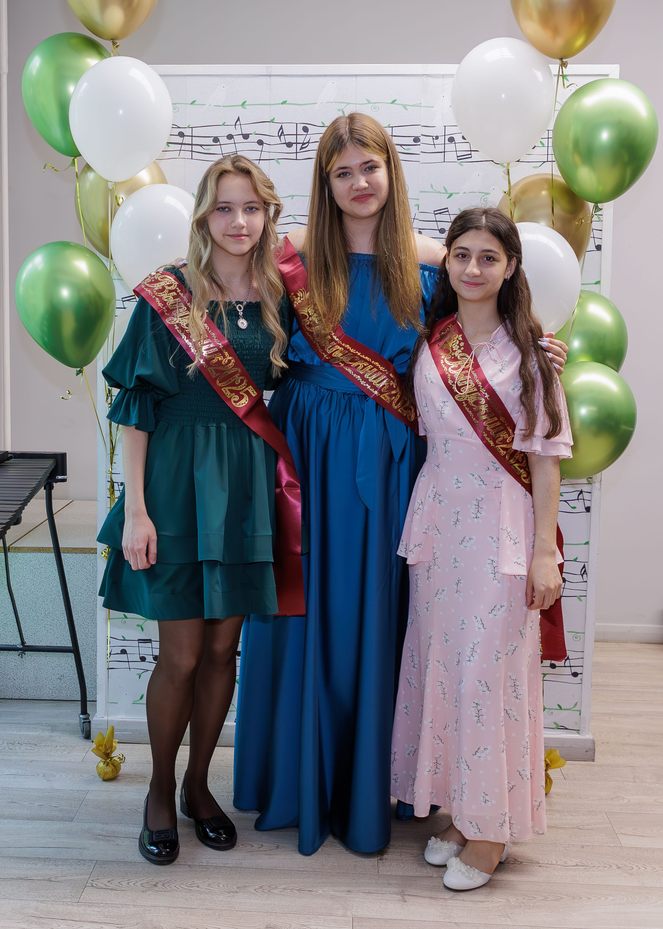 Вручение дипломов в Детской музыкальной школе имени Н. П. Будашкина. Выпускные альбомы и школьный фотограф в Подольске, Троицке, Щербинке, Москве и Московской области