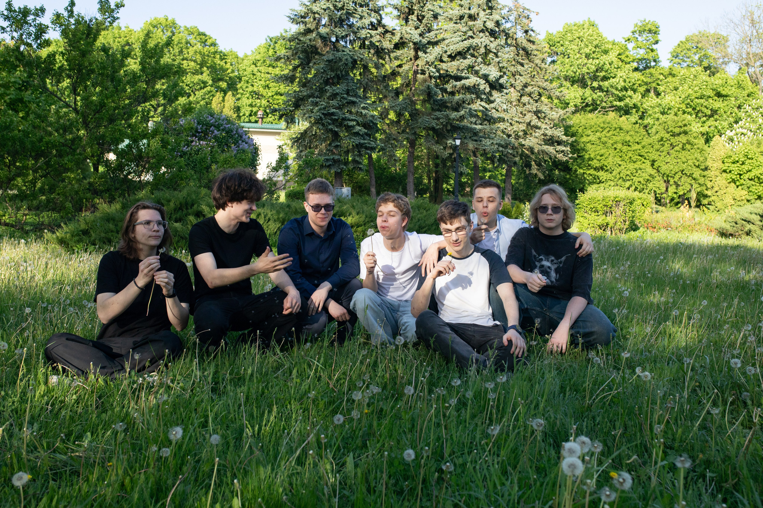 19/05/26 Лошицкий. Выпускные альбомы Cardsi