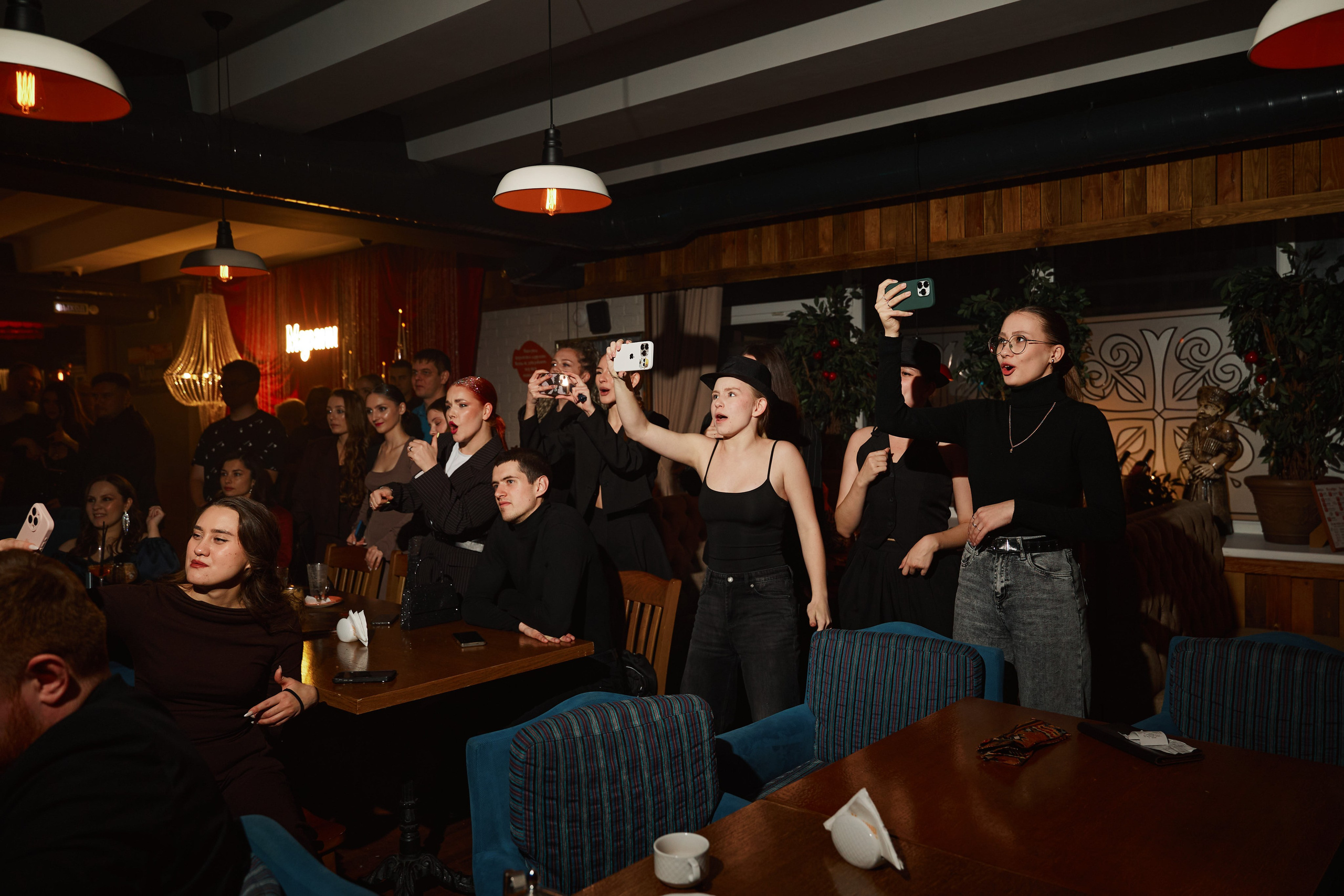 Арт-вечеринка 2026. Фотограф и видеограф в Кургане Леонид Корнильев