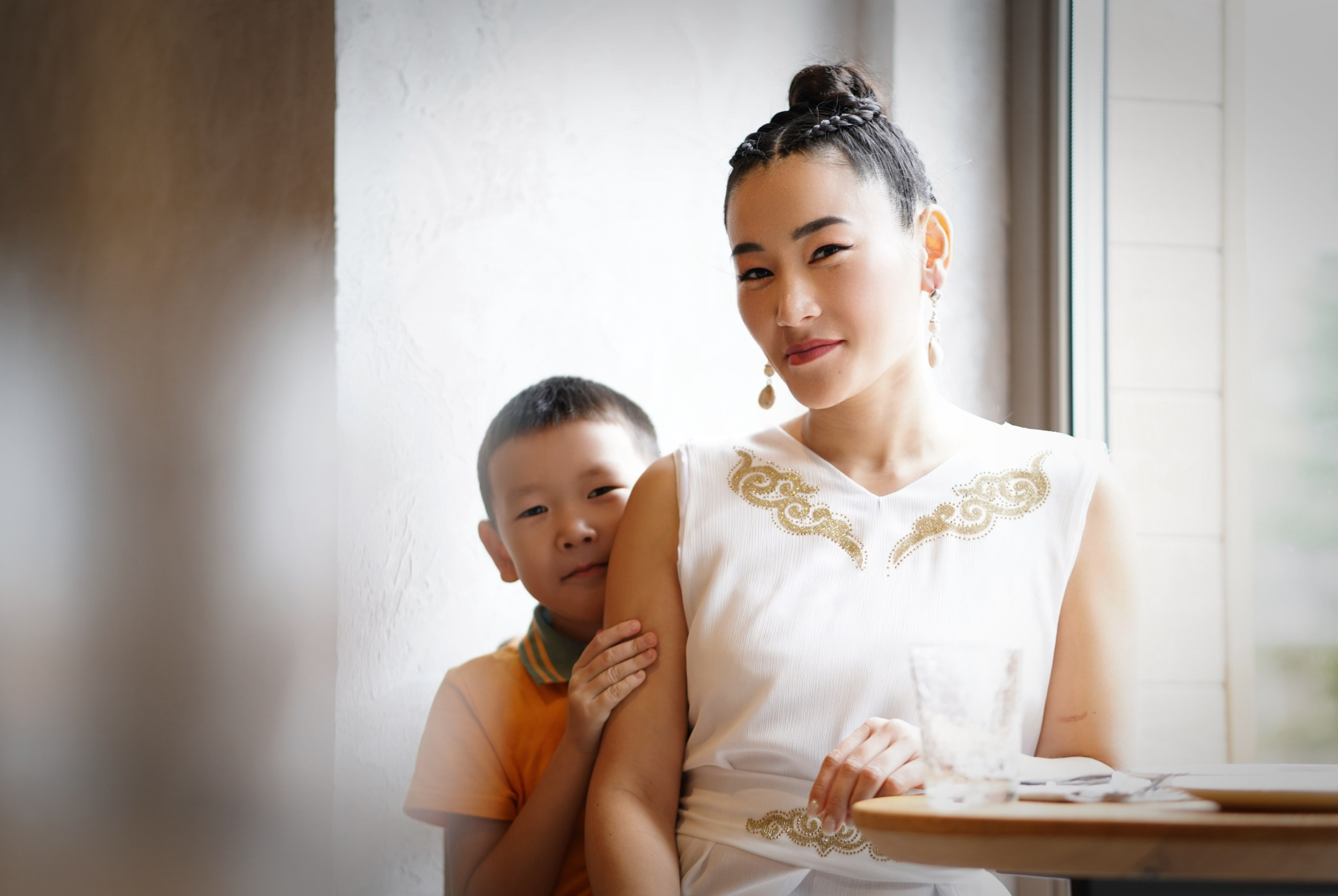 В ресторане Рерих. Выездной фотограф-видеограф в Республике Алтай Солоны Куюкова