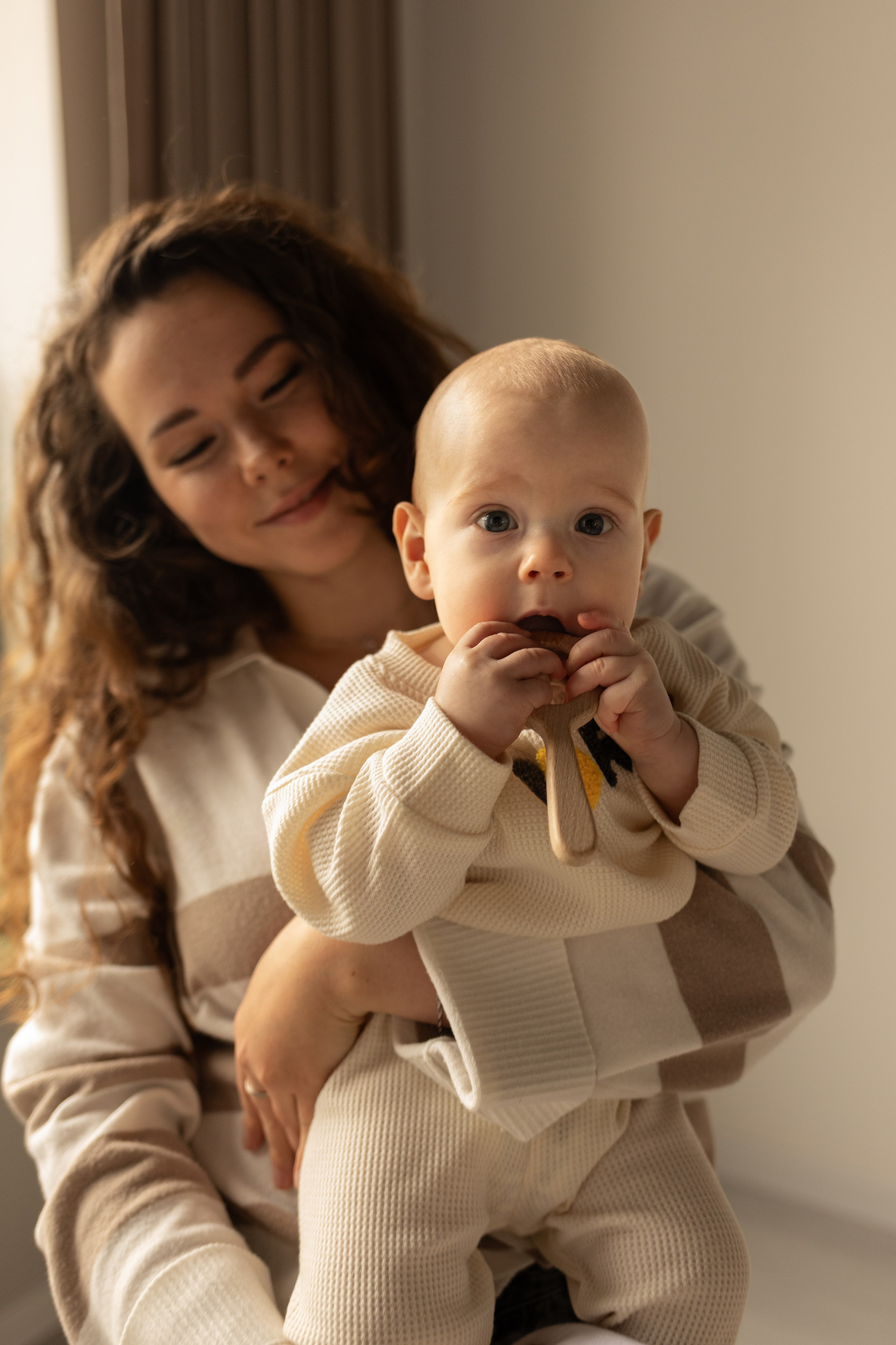 Семейная фотосессия Москва, семейный фотограф в Москве, семейная фотосессия, детский фотограф, семейная фотосессия в студии, фотосессия новорожденного, фотосессия с младенцем, фотосессия с малышом