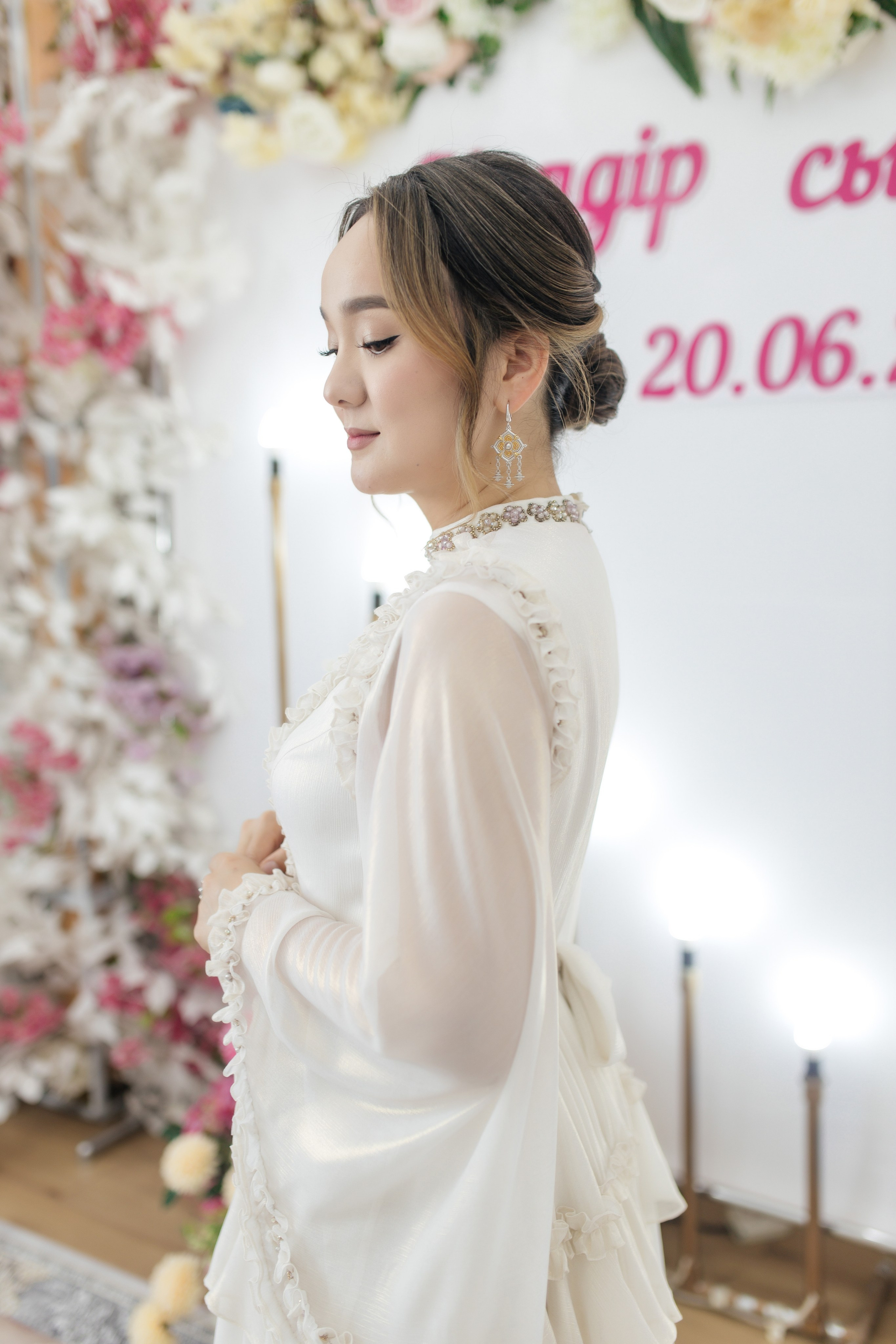 Moldir — syrğa salu. Wedding and Love story Photographer