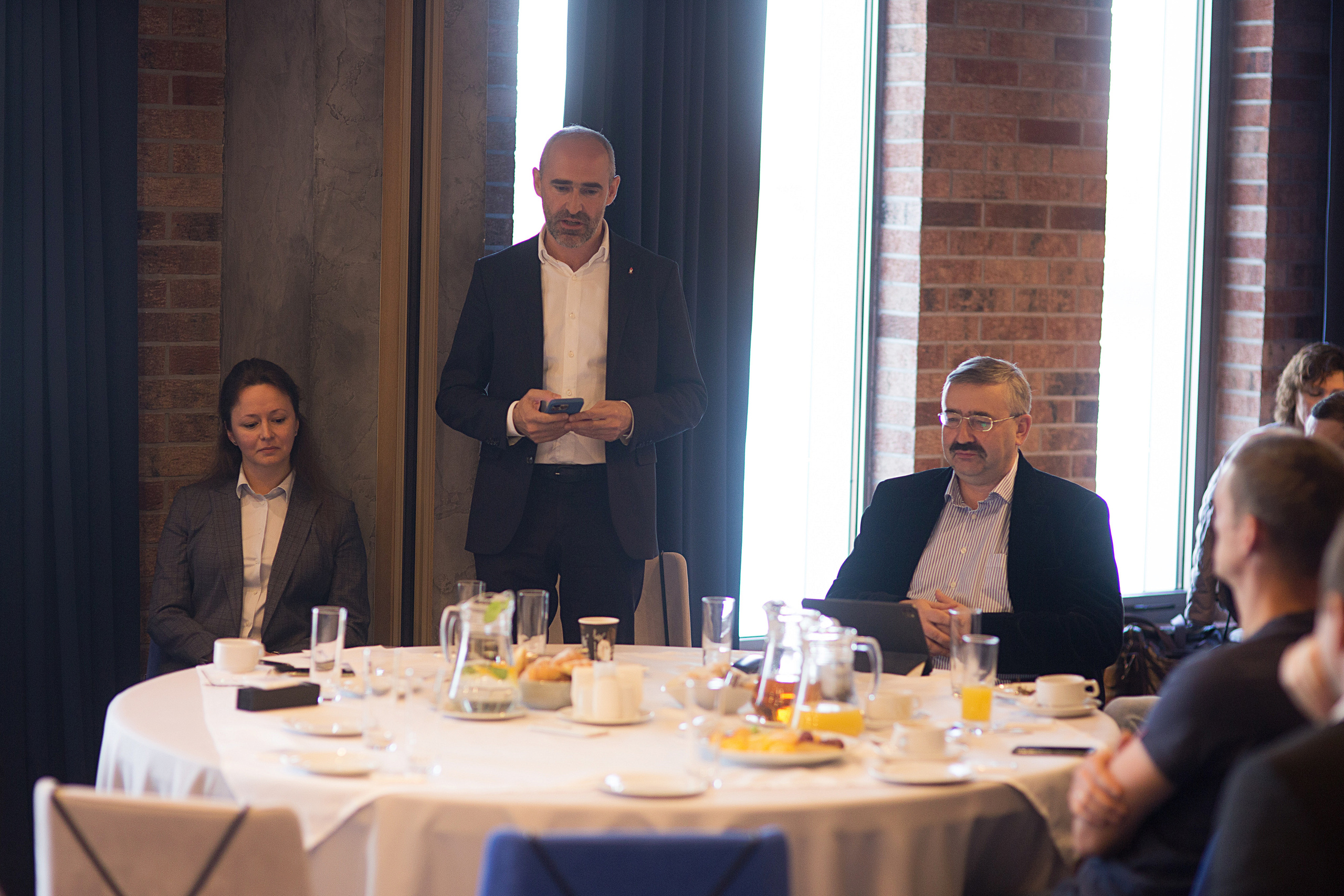 Конференция. Свадебный фотограф Калининград Пасюта Данила