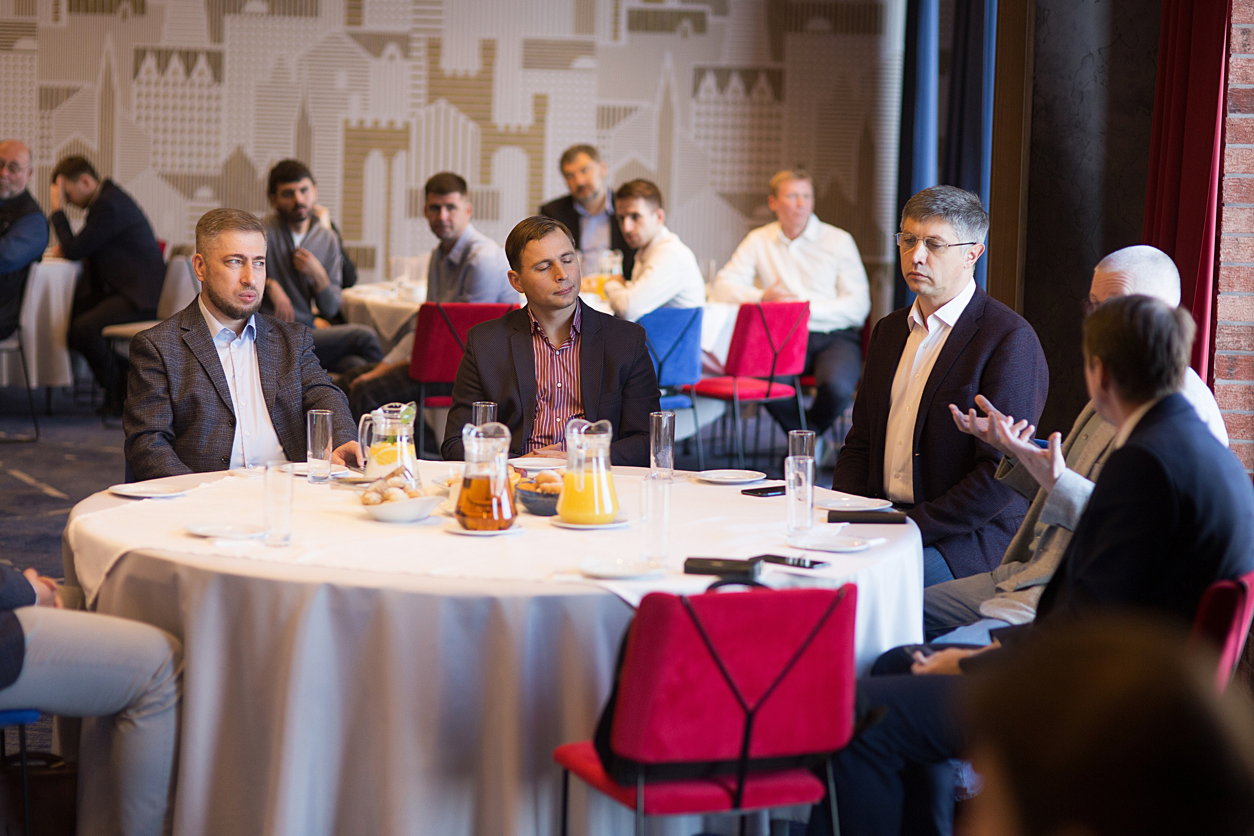 Конференция. Свадебный фотограф Калининград Пасюта Данила