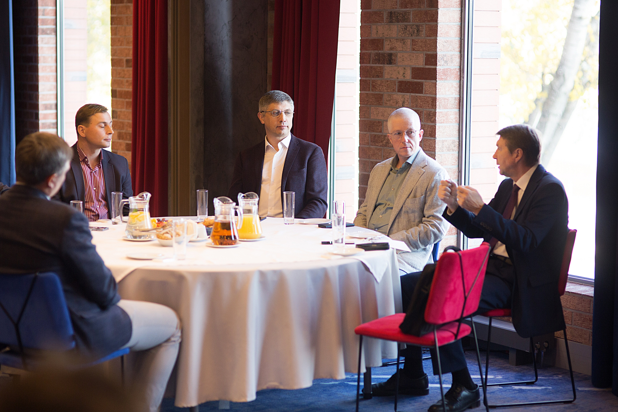 Конференция. Свадебный фотограф Калининград Пасюта Данила