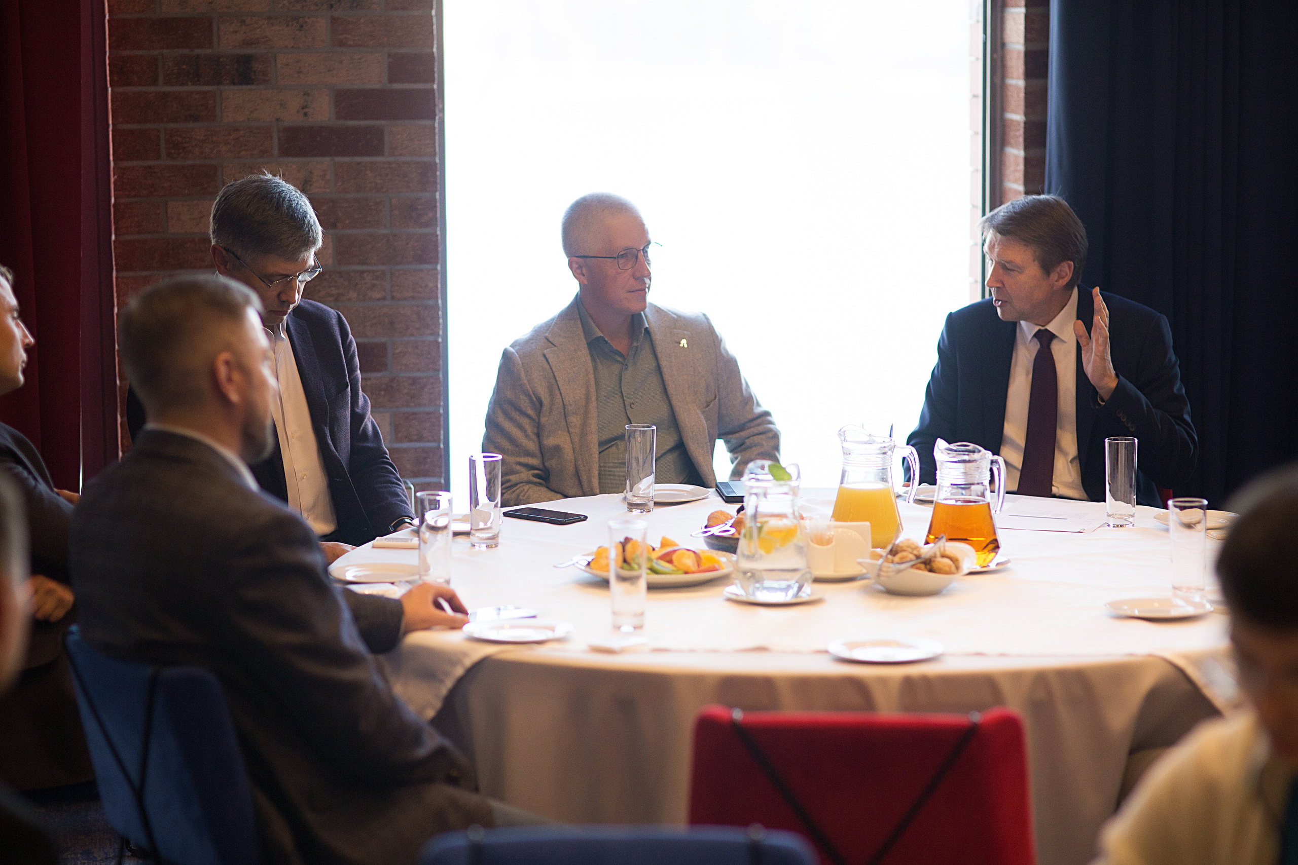 Конференция. Свадебный фотограф Калининград Пасюта Данила