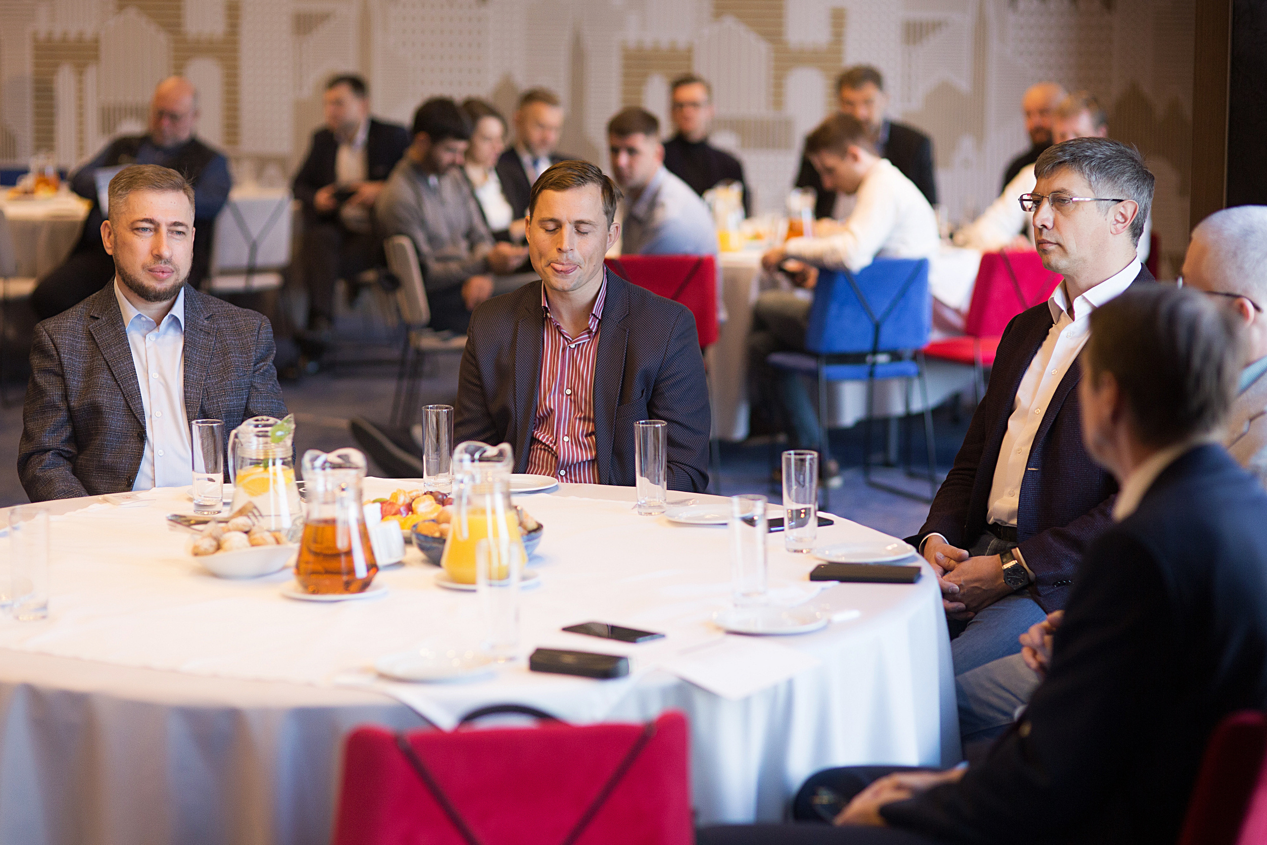 Конференция. Свадебный фотограф Калининград Пасюта Данила