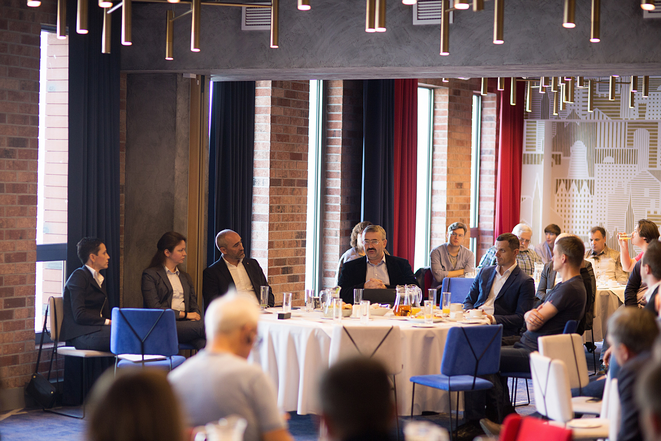 Конференция. Свадебный фотограф Калининград Пасюта Данила