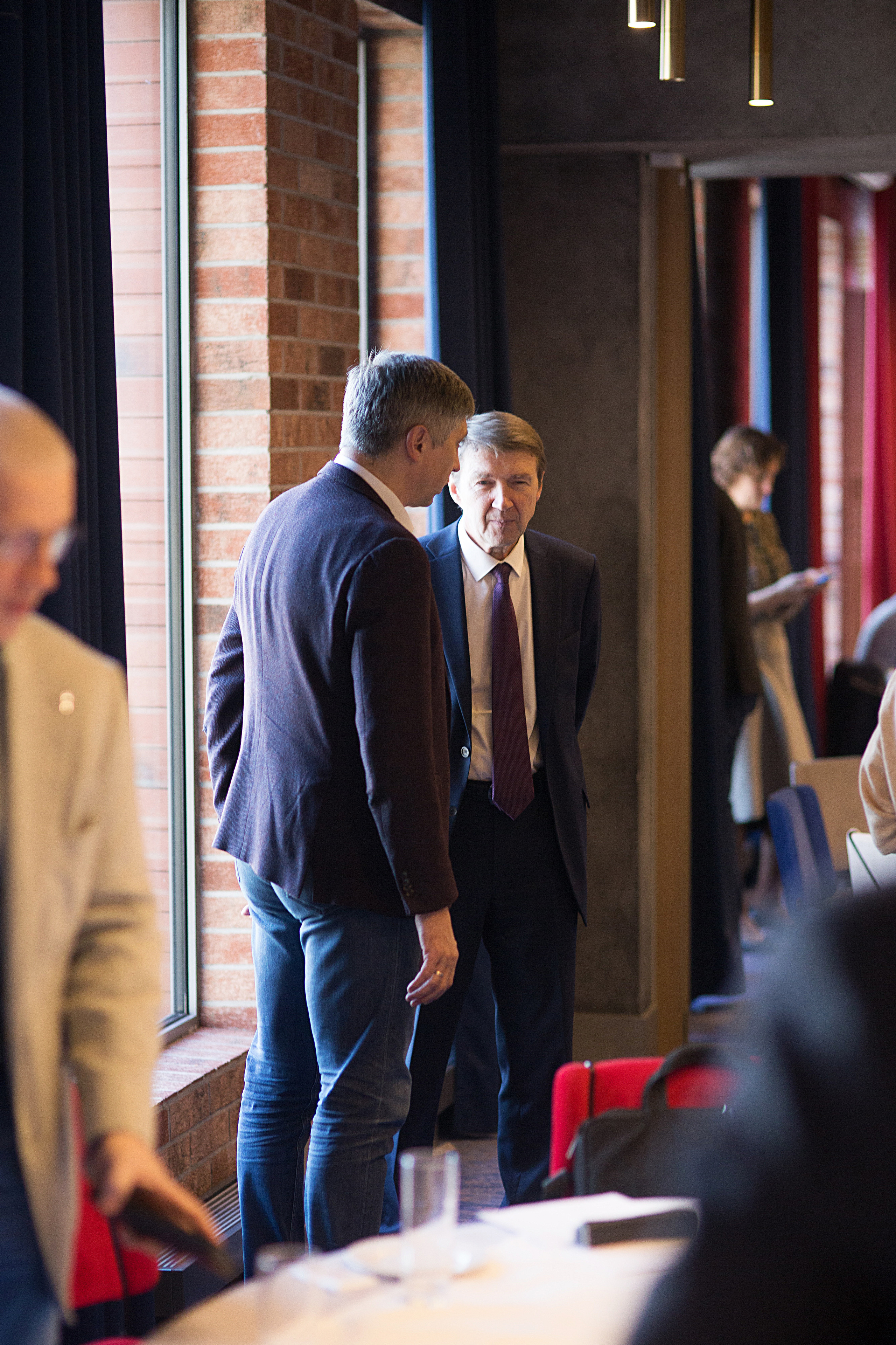 Конференция. Свадебный фотограф Калининград Пасюта Данила