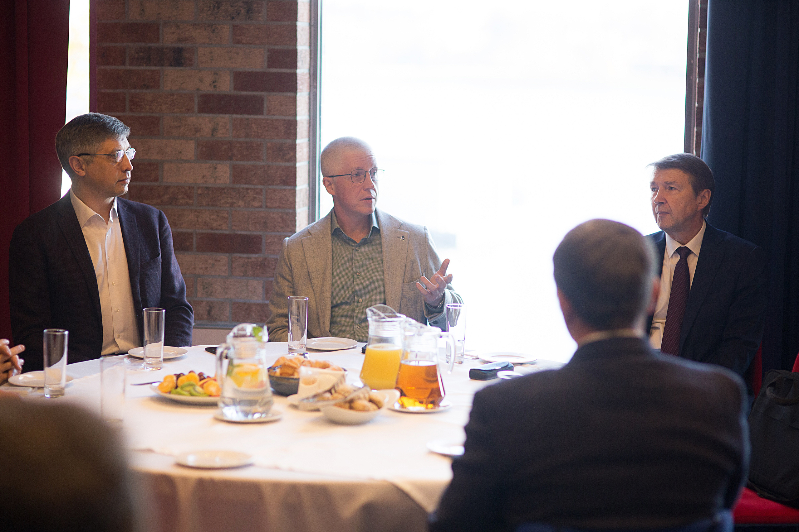 Конференция. Свадебный фотограф Калининград Пасюта Данила