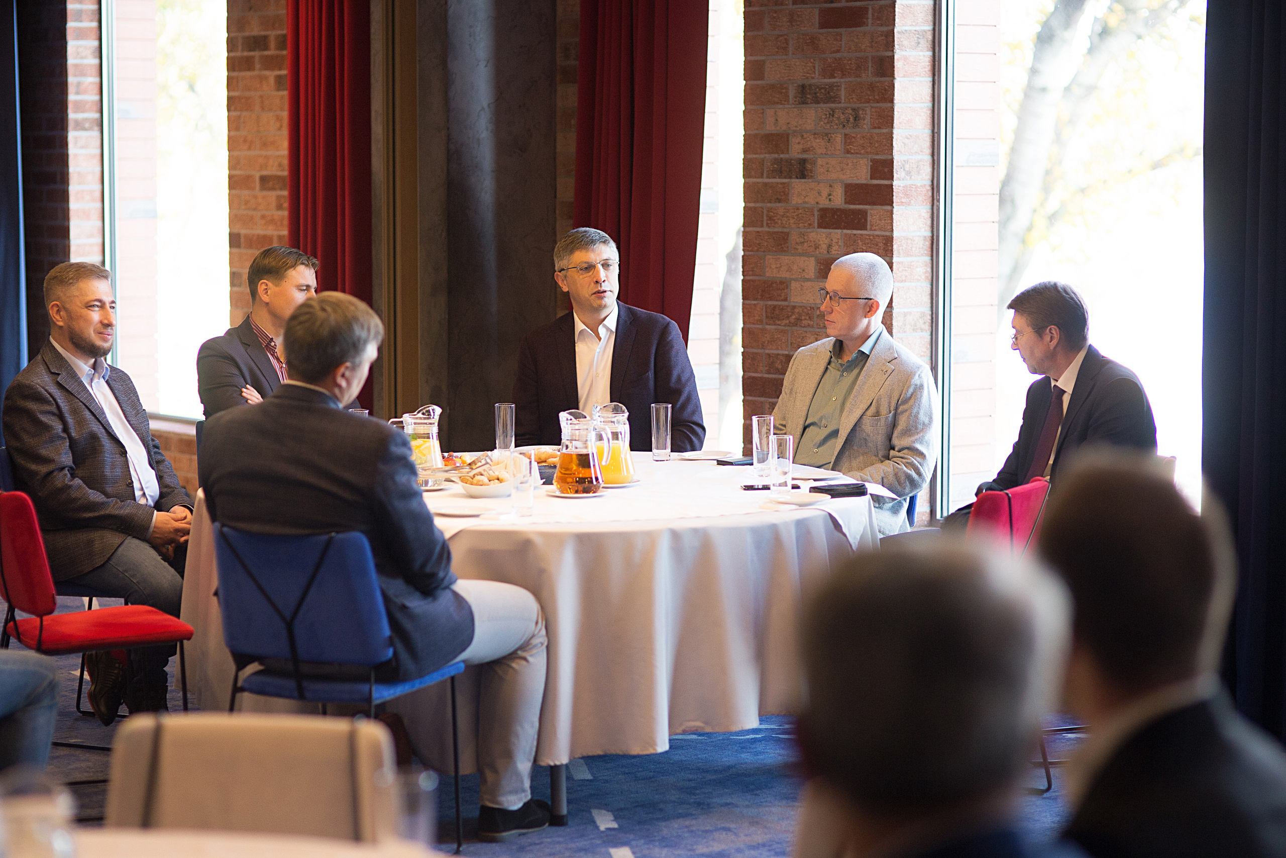 Конференция. Свадебный фотограф Калининград Пасюта Данила