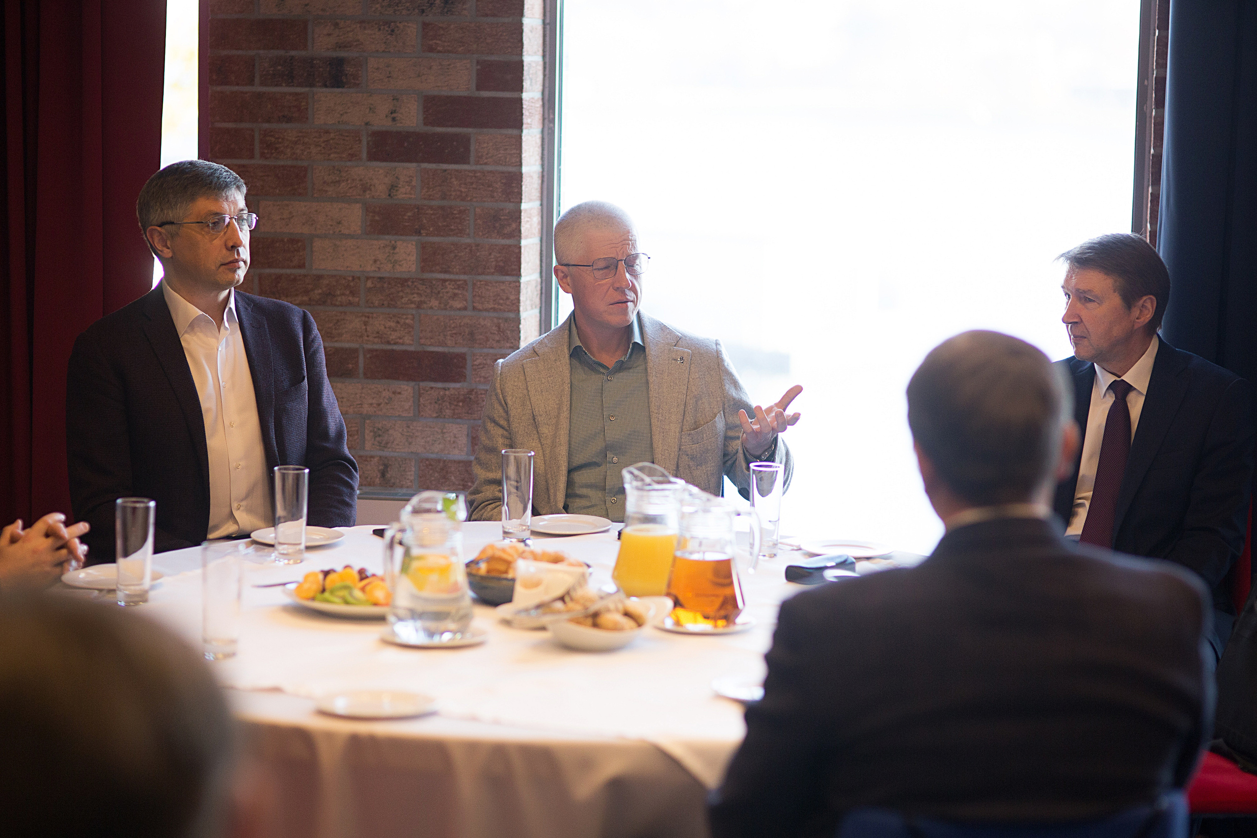 Конференция. Свадебный фотограф Калининград Пасюта Данила