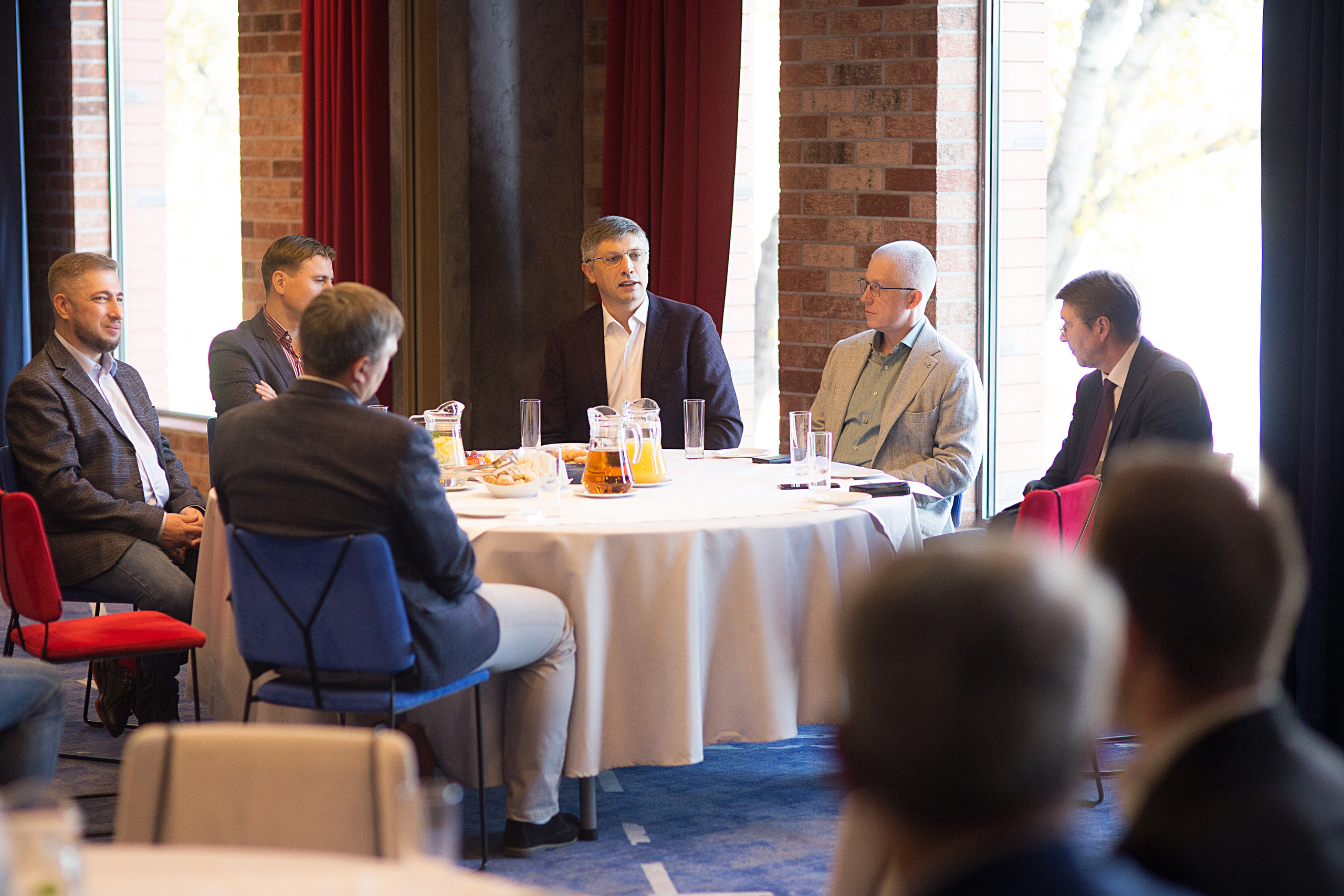 Конференция. Свадебный фотограф Калининград Пасюта Данила